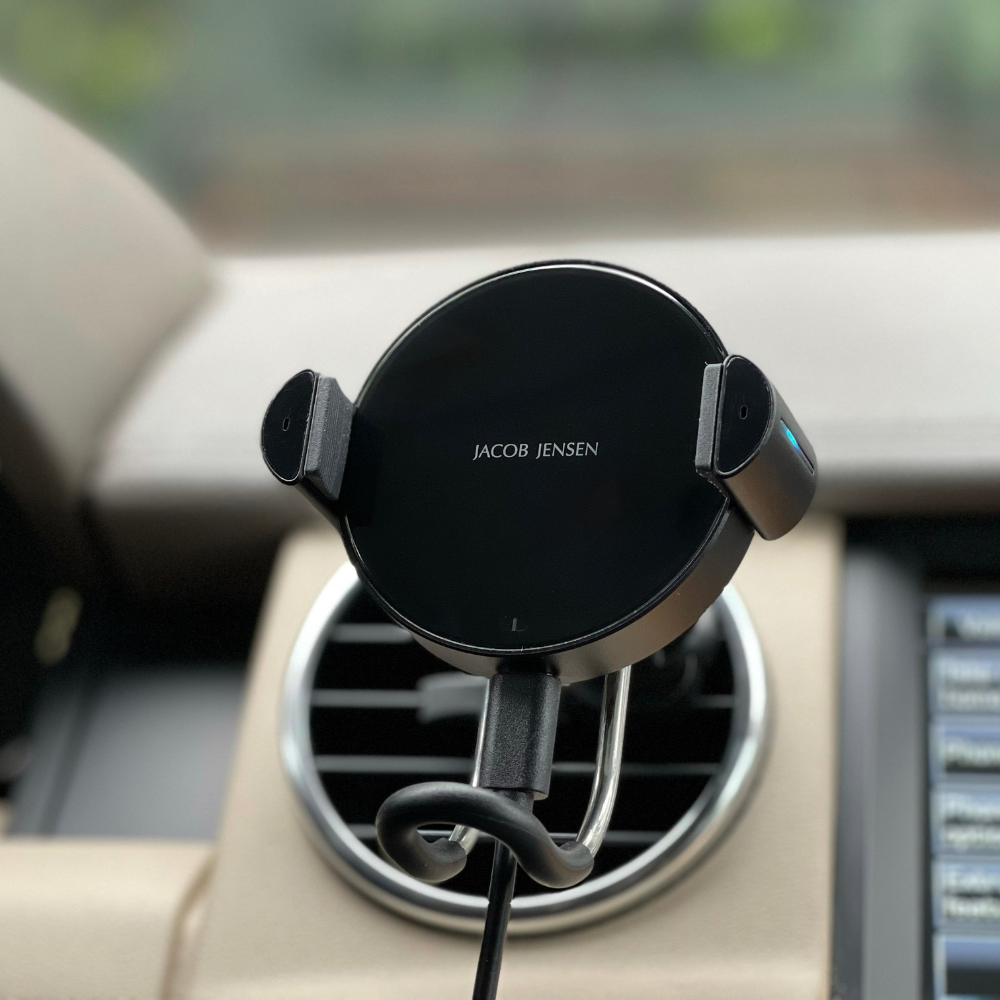 Bezdrátová nabíječka Jacob Jensen Qi Charger