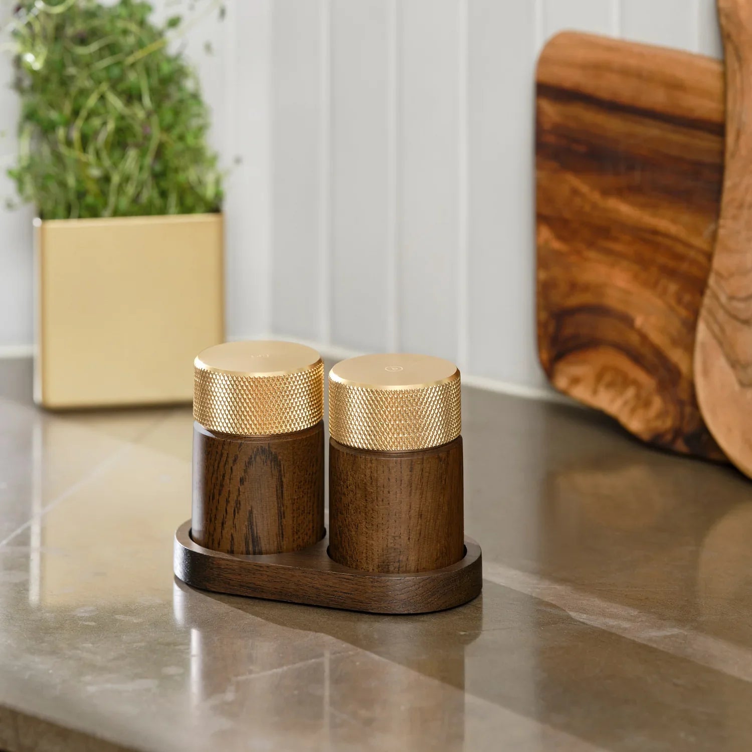Gejst Sina Salt And Pepper Mill, Dark Ash/ Brass