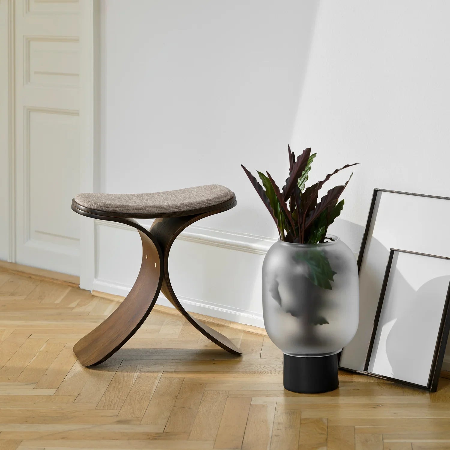 Gejst Luno Stool, Dark Oak/Dark Beige Textile