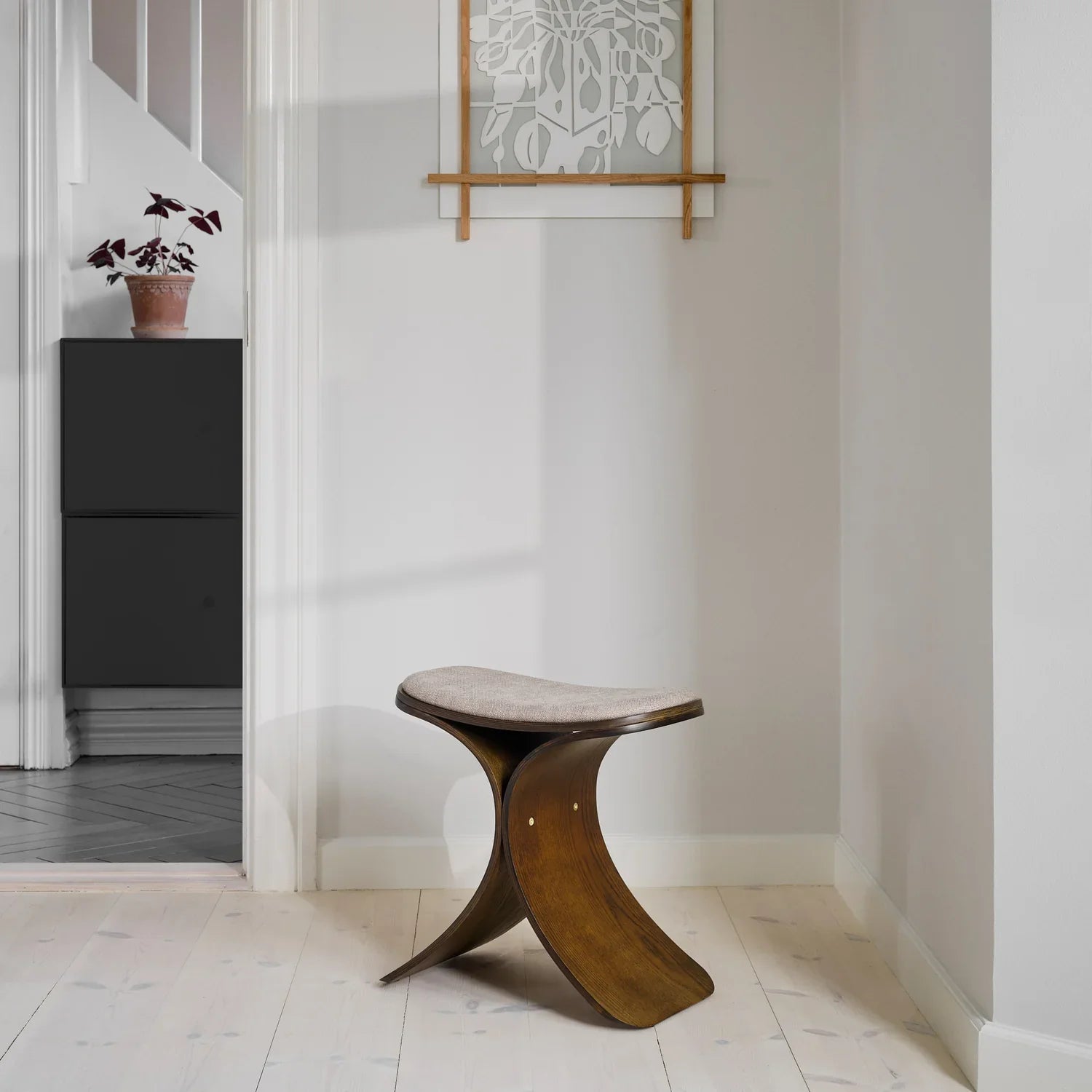 Gejst Luno Stool, Dark Oak/Dark Beige Textile
