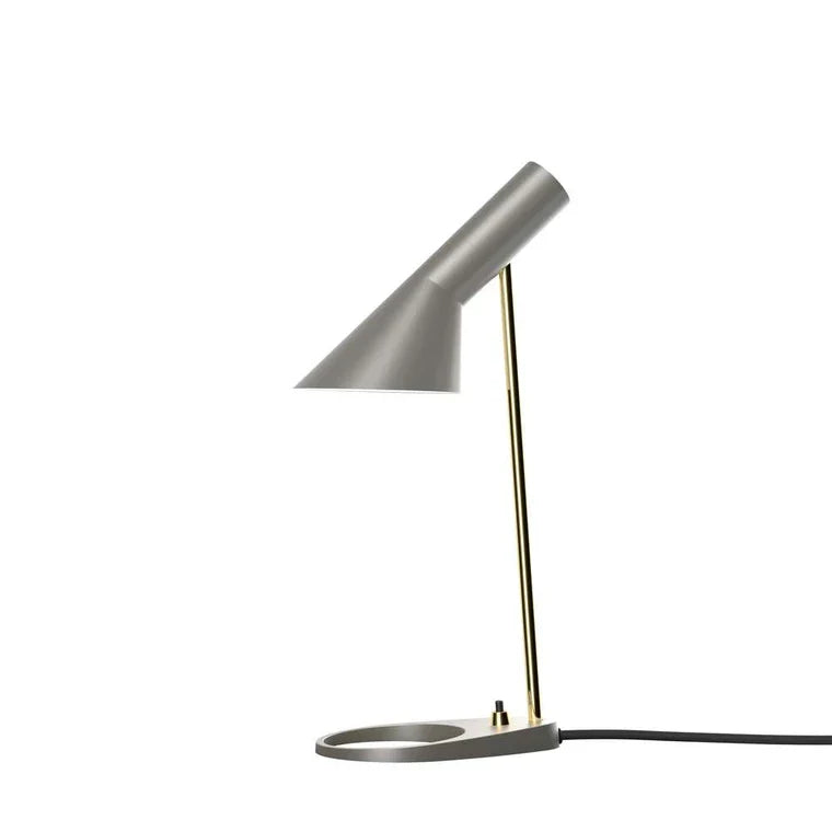 Stolní lampa Louis Poulsen Aj Mini, mosaz/teplá šedá 