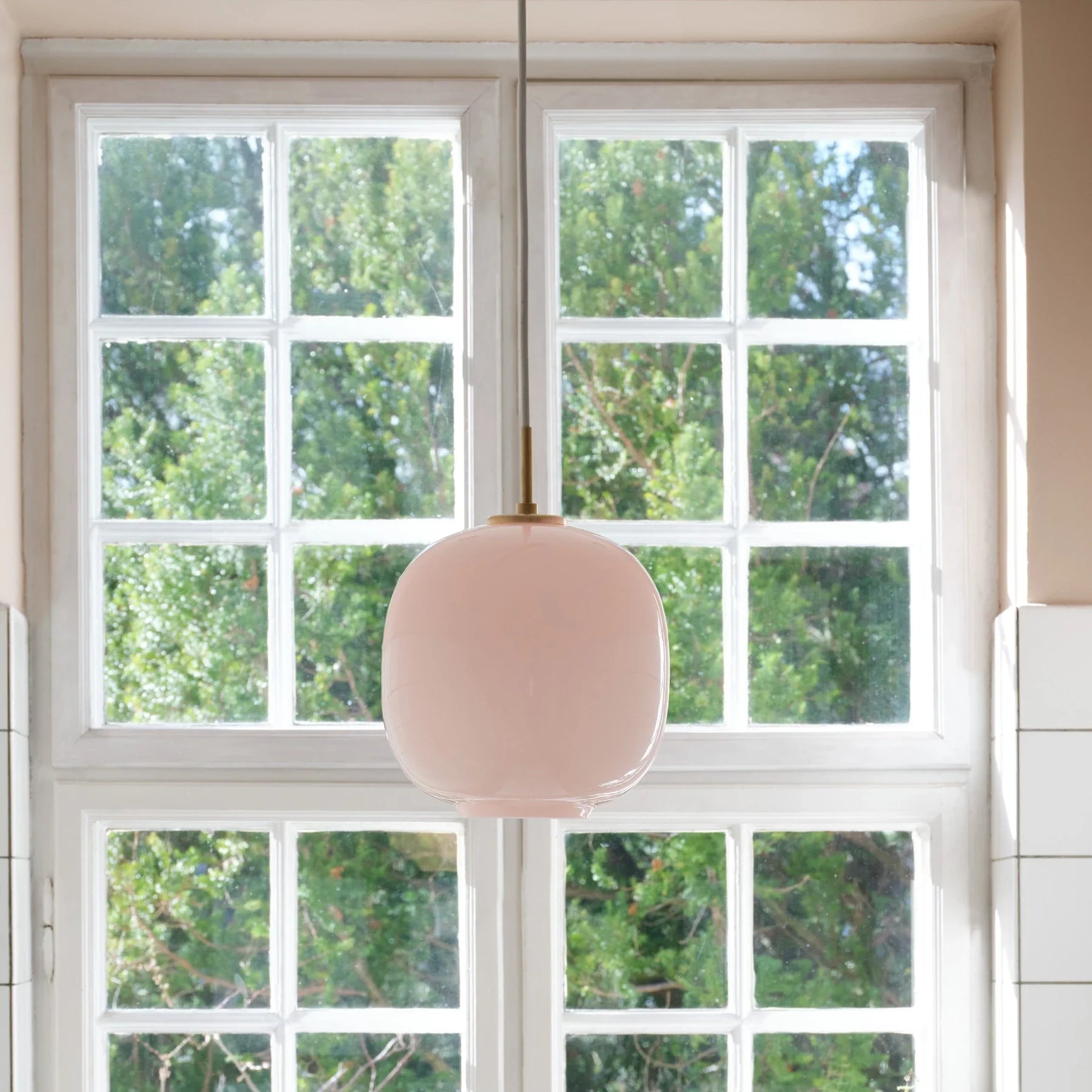 Louis Poulsen VL45 závěsná lampa E27 Ø250, světle růžová 