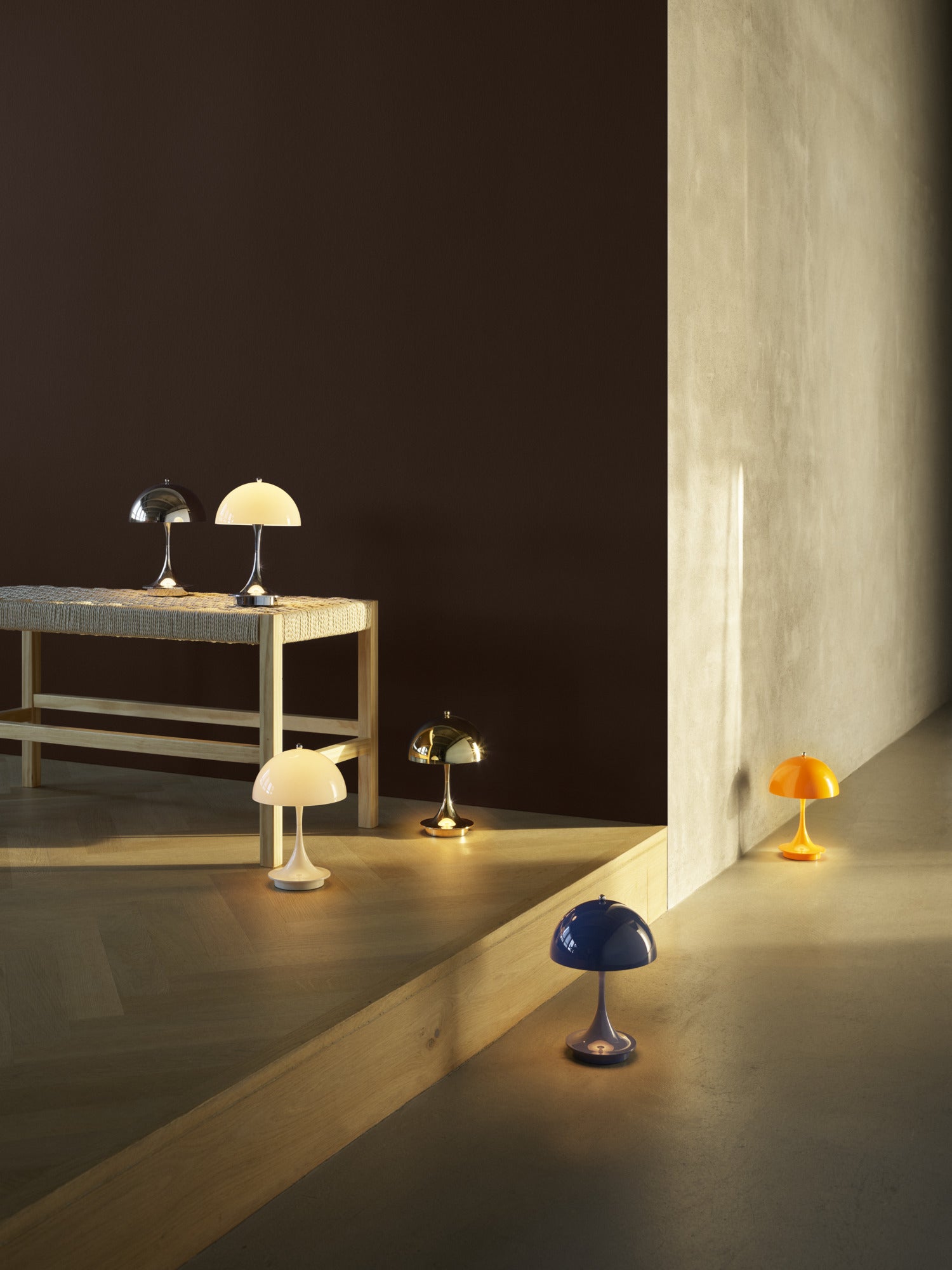 Louis Poulsen Panthella 160 Portable Table Lamp V3, Opaque Black