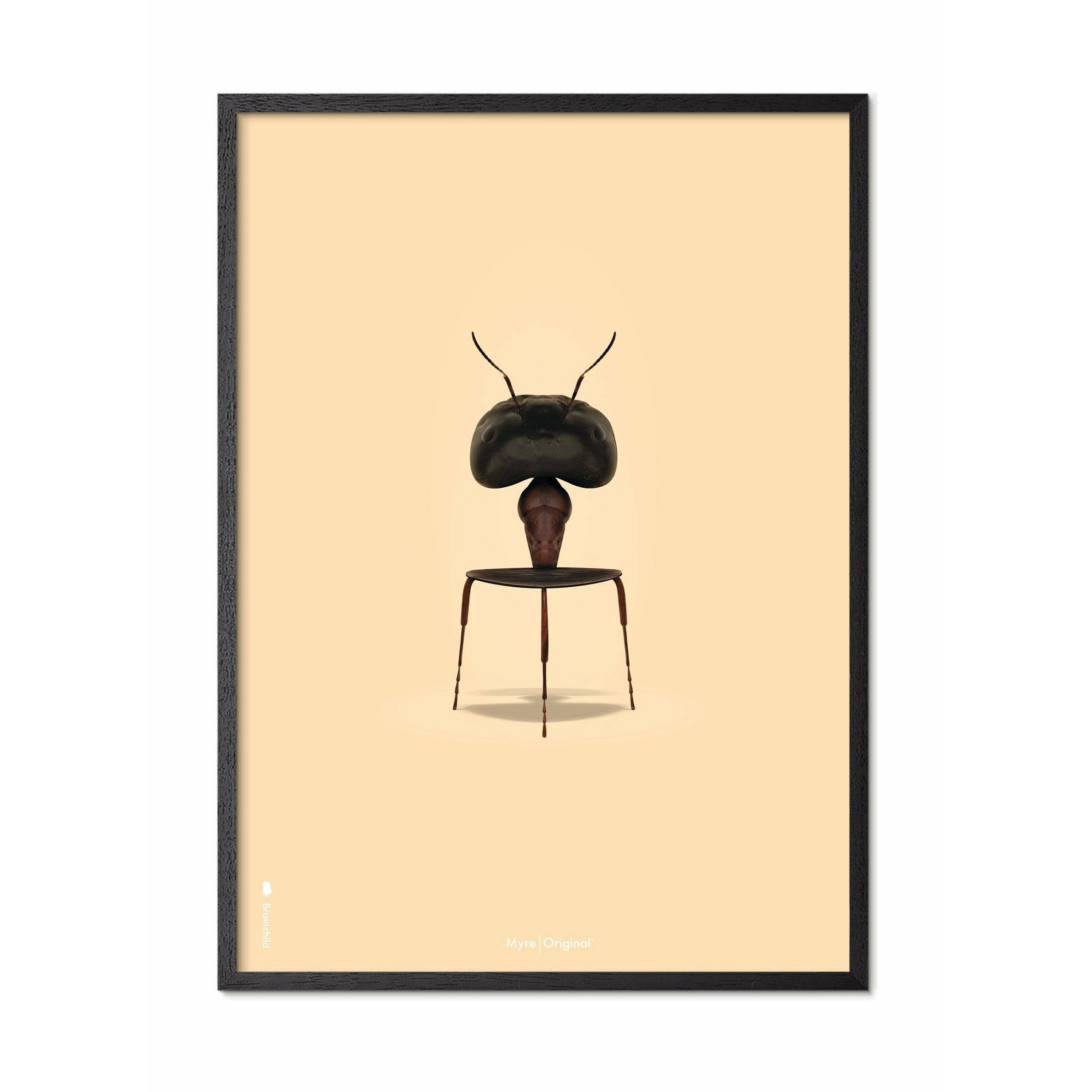 brainchild Ant Classic plakat, ramme i sort lakeret træ 50x70 cm, sandfarvet baggrund