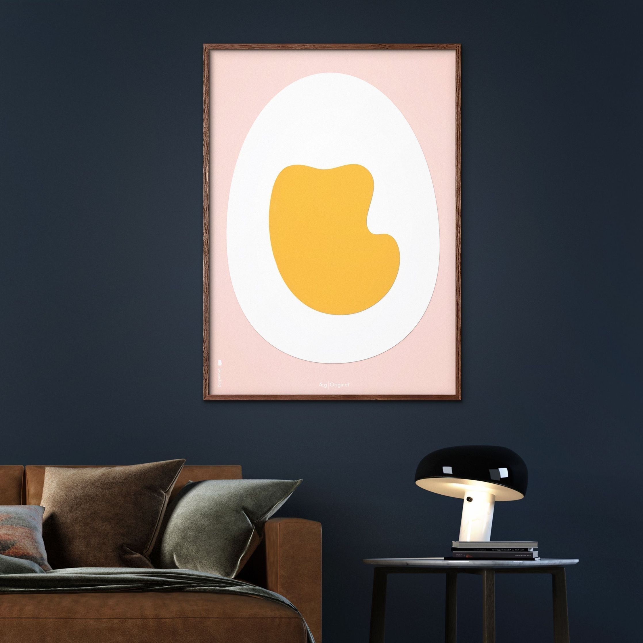 Brainchild Ægpapir klip plakat, messing farvet ramme 70 x100 cm, lyserød baggrund