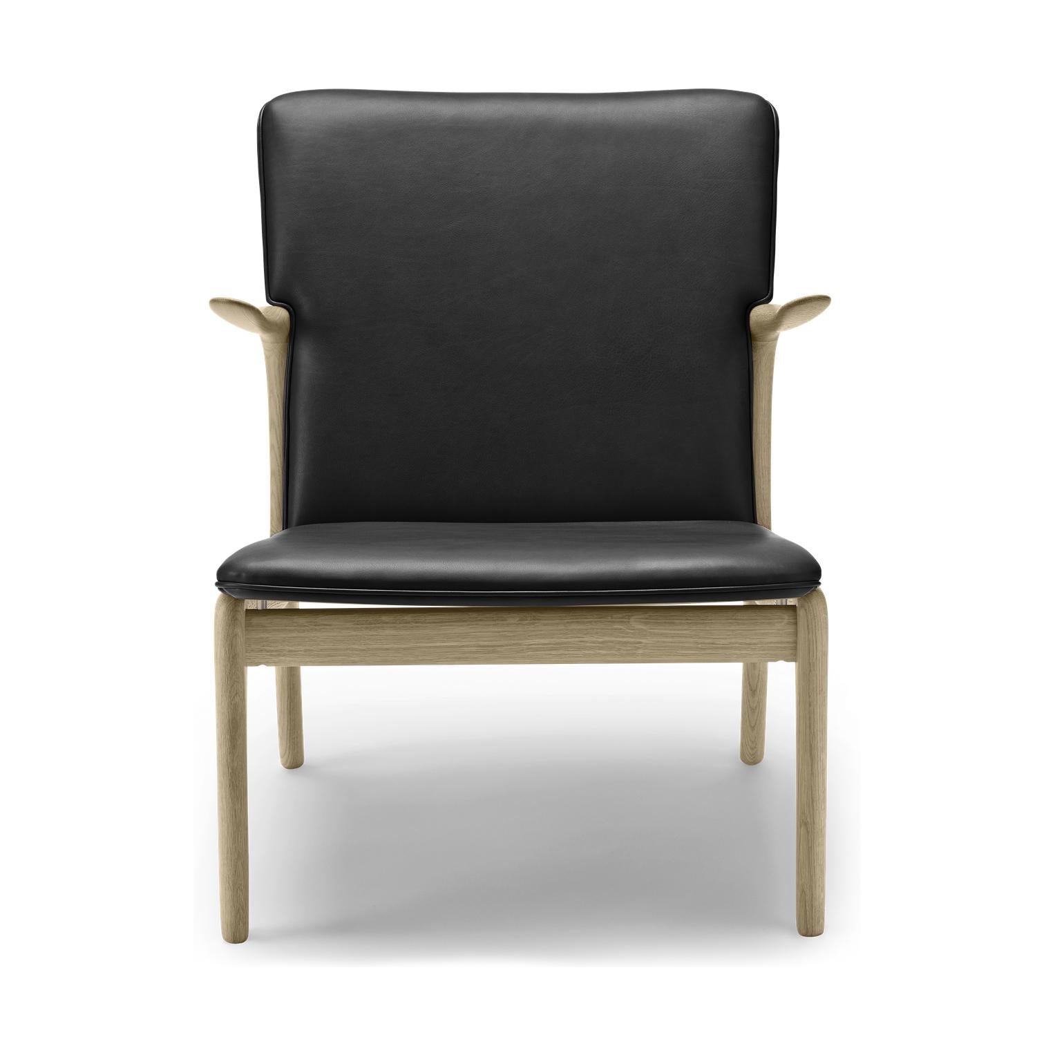 Carl Hansen Ow124 Beak Chair, Soaped Oak/Black Leather