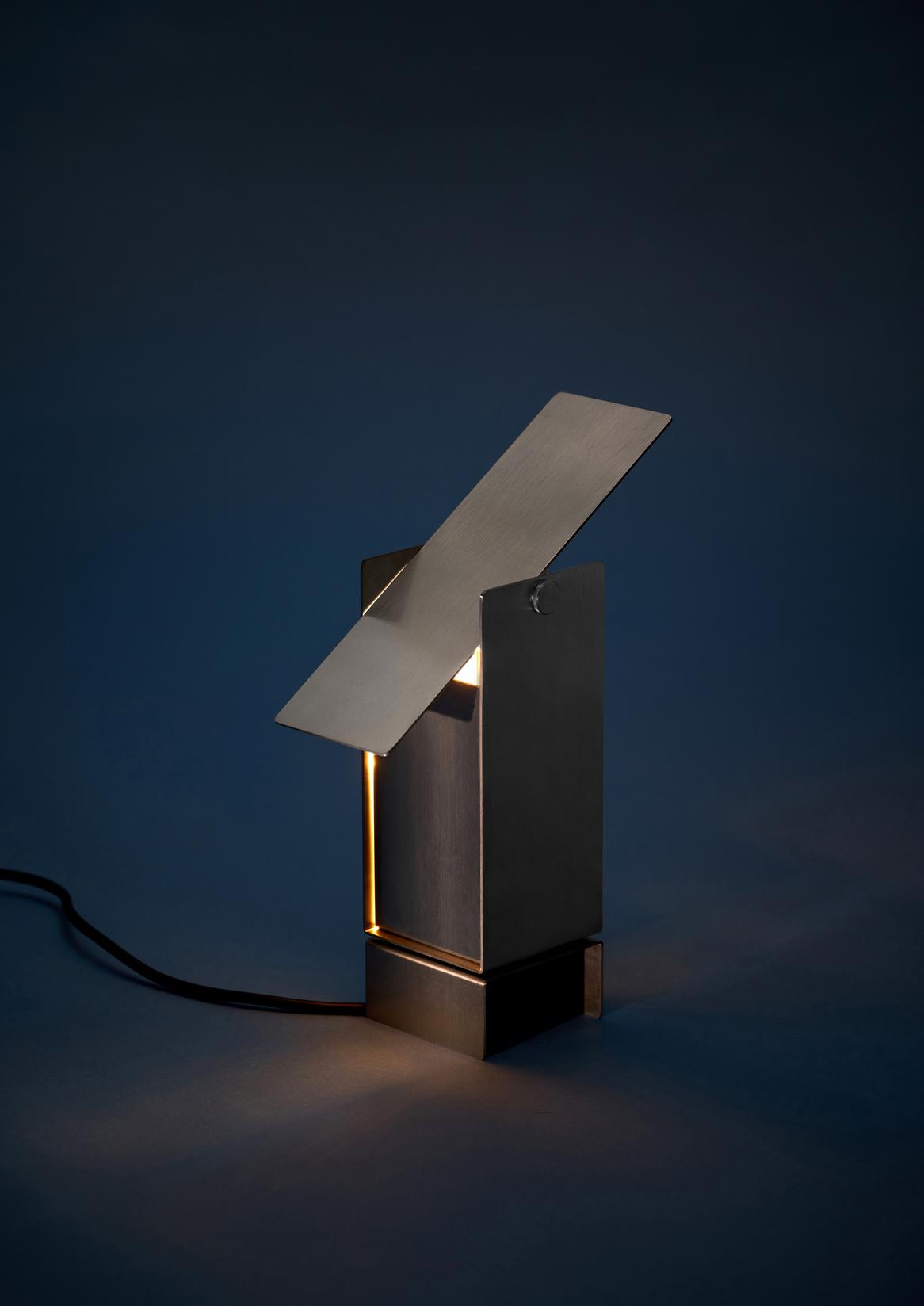 Moebe otočná stolní lampa, nerezová ocel 