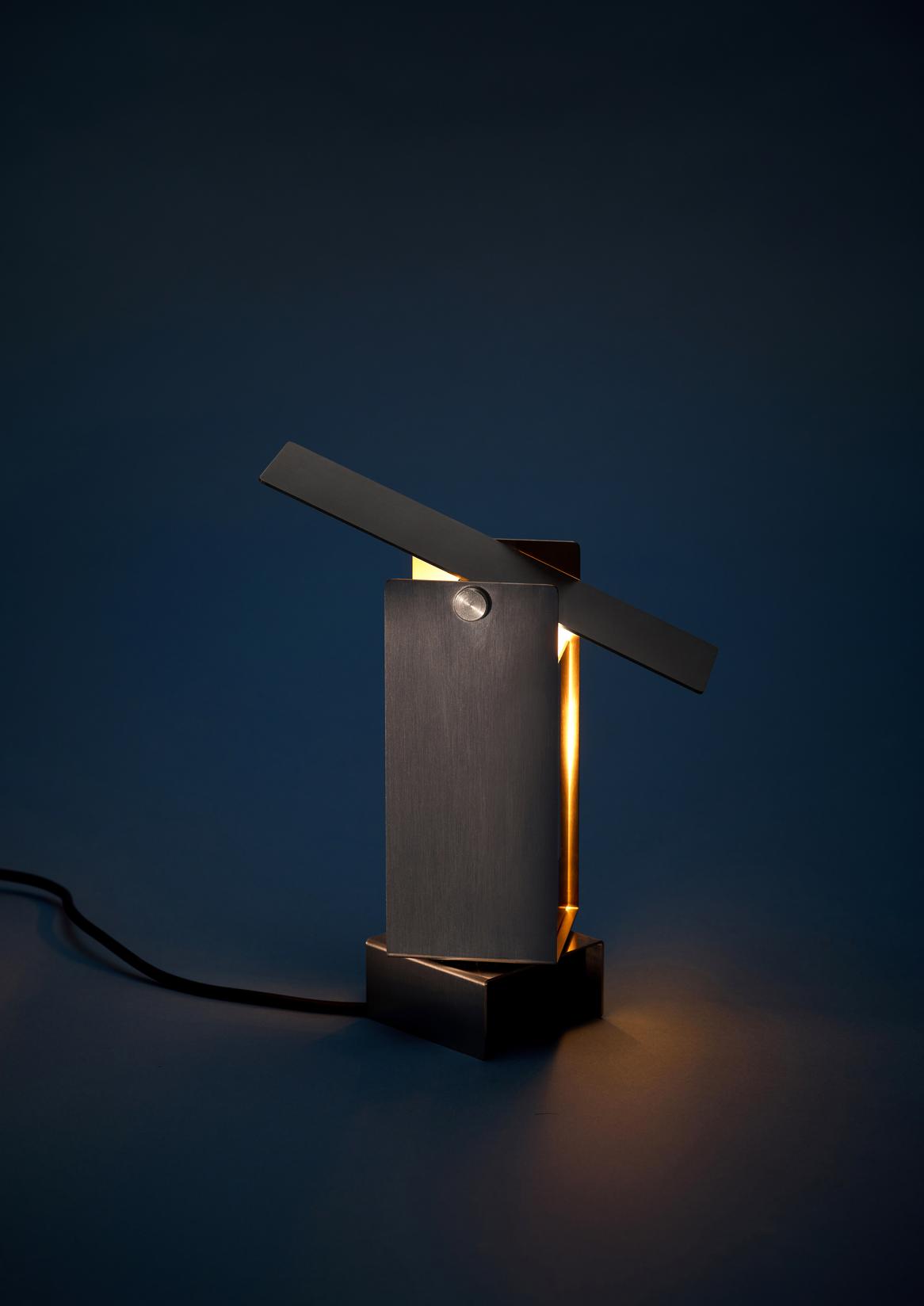 Moebe otočná stolní lampa, nerezová ocel 