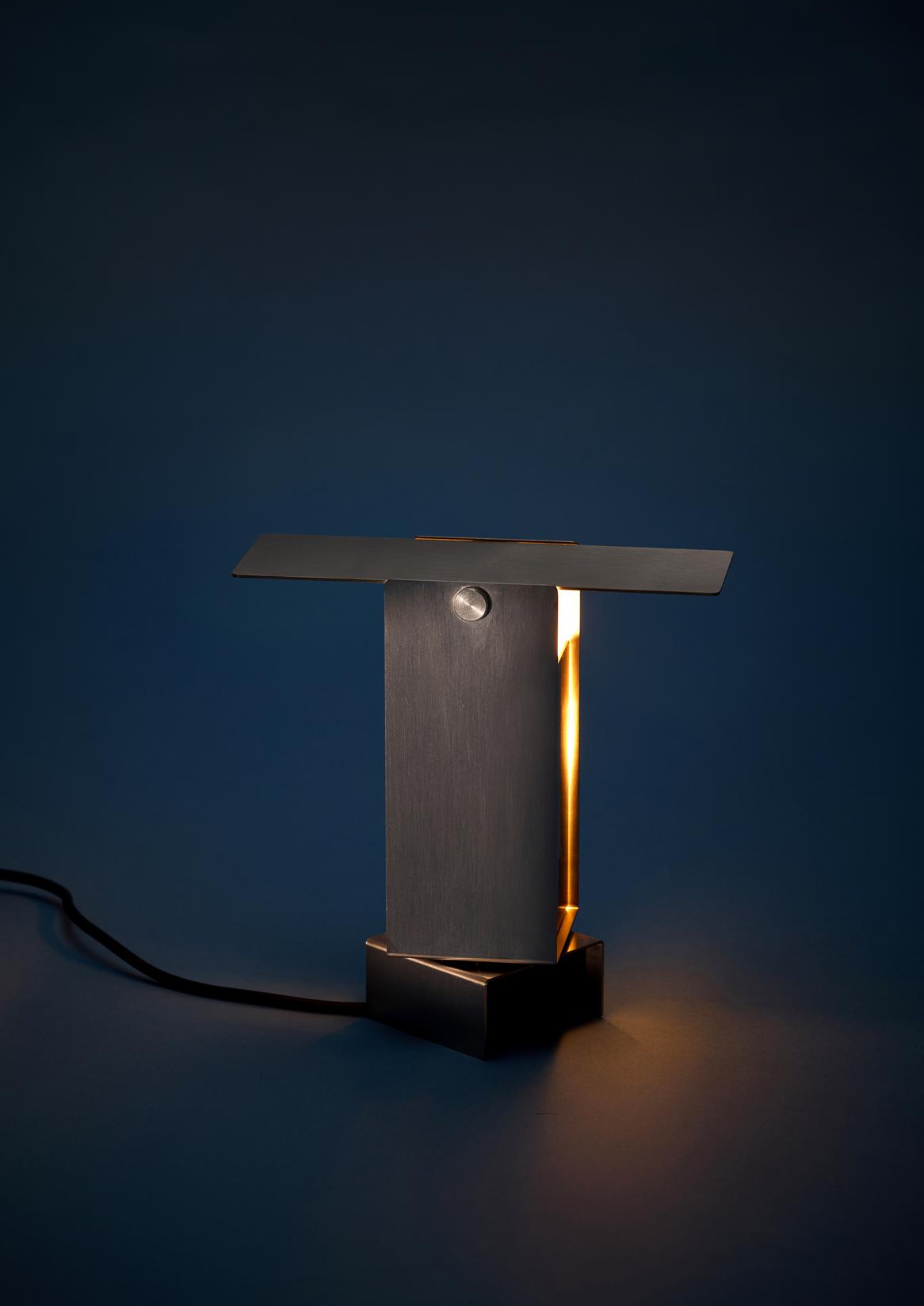 Moebe otočná stolní lampa, nerezová ocel 