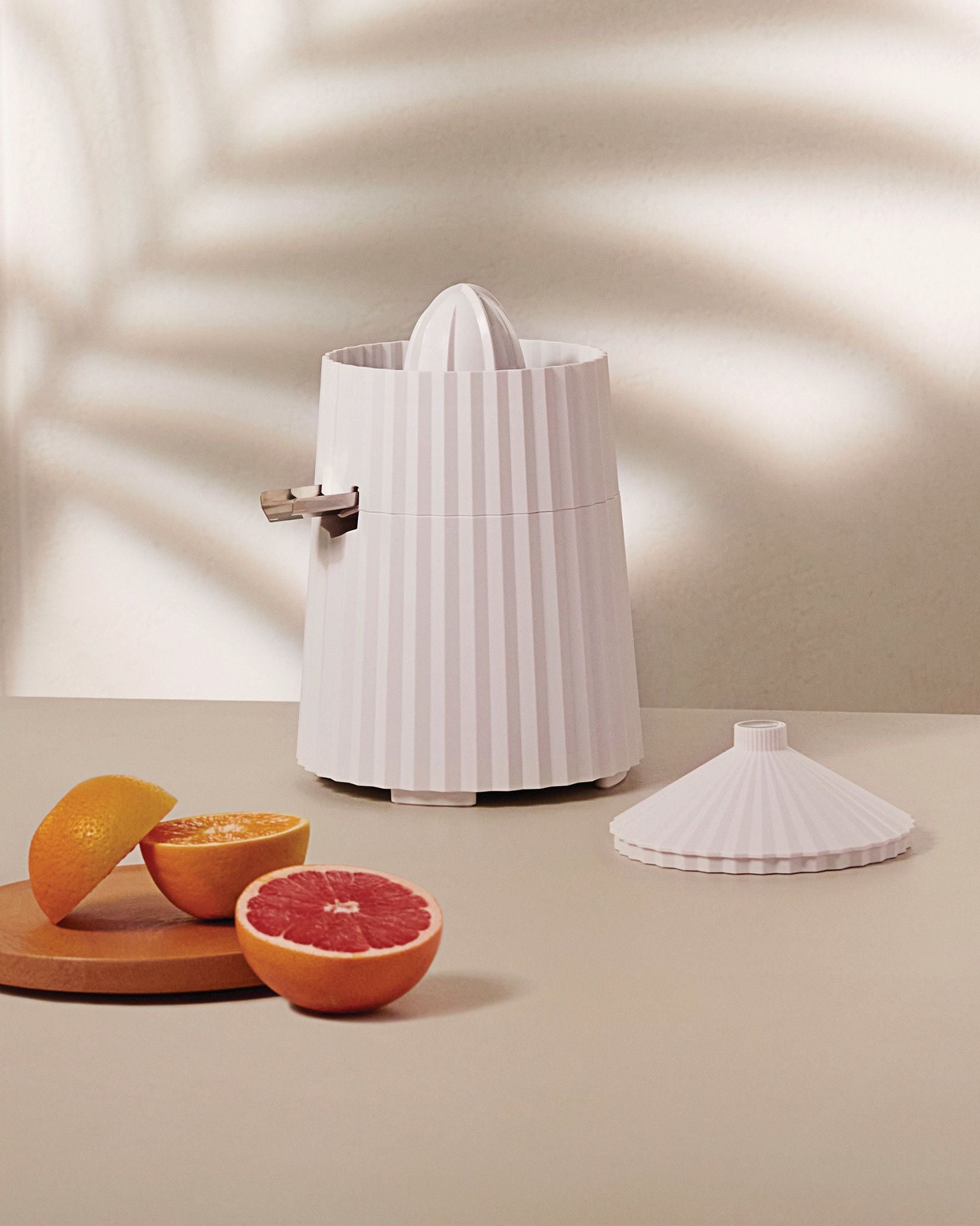 [product_category]-Alessi Plissé Electric Citrus Squeezer 1 Liter, White-Alessi-8003299447114-MDL07 W-ALE-6