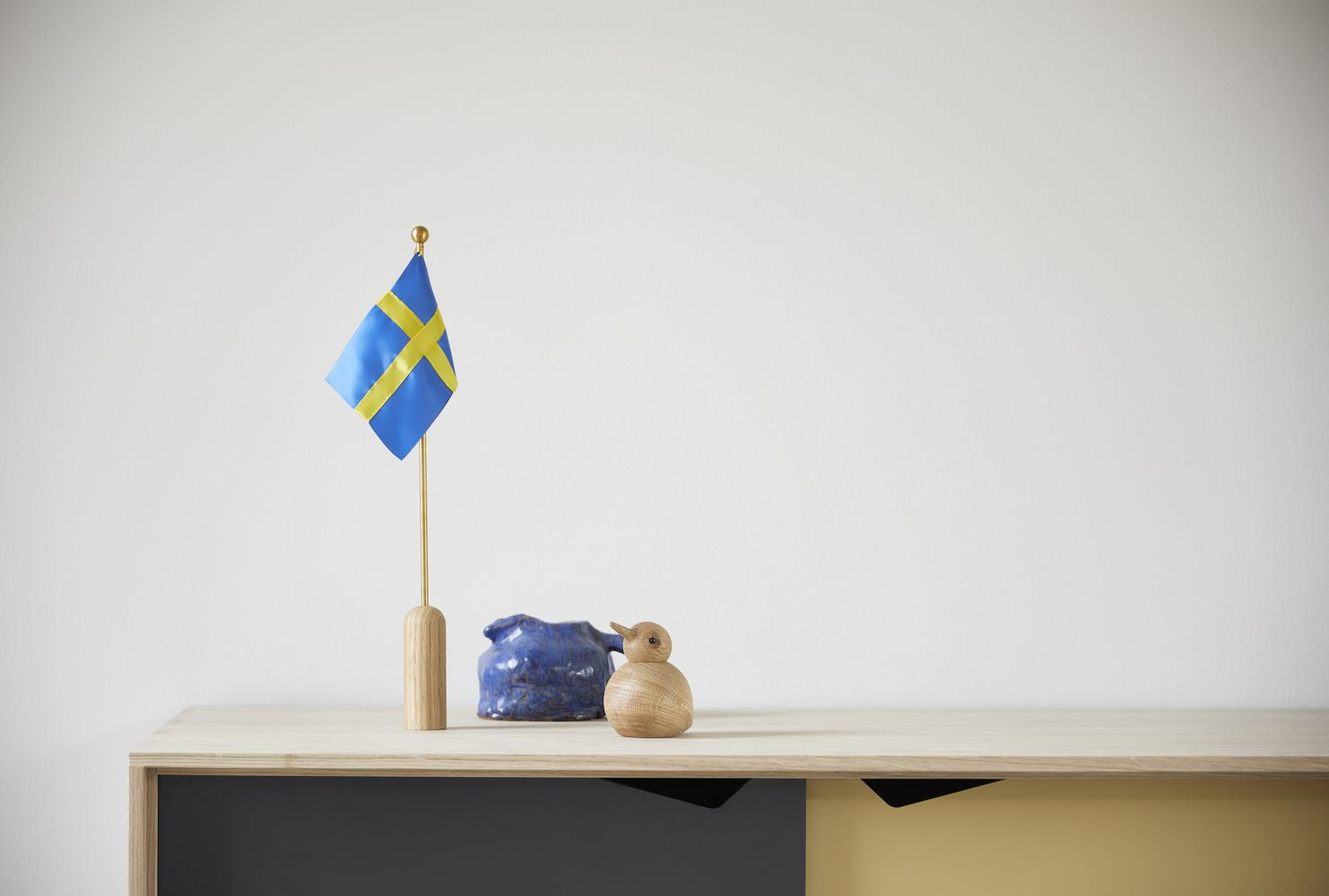 [product_category]-Andersen Furniture Celebrate Danish Flag H40 Cm-Andersen Furniture-5713524029413-4-352001-AND-4