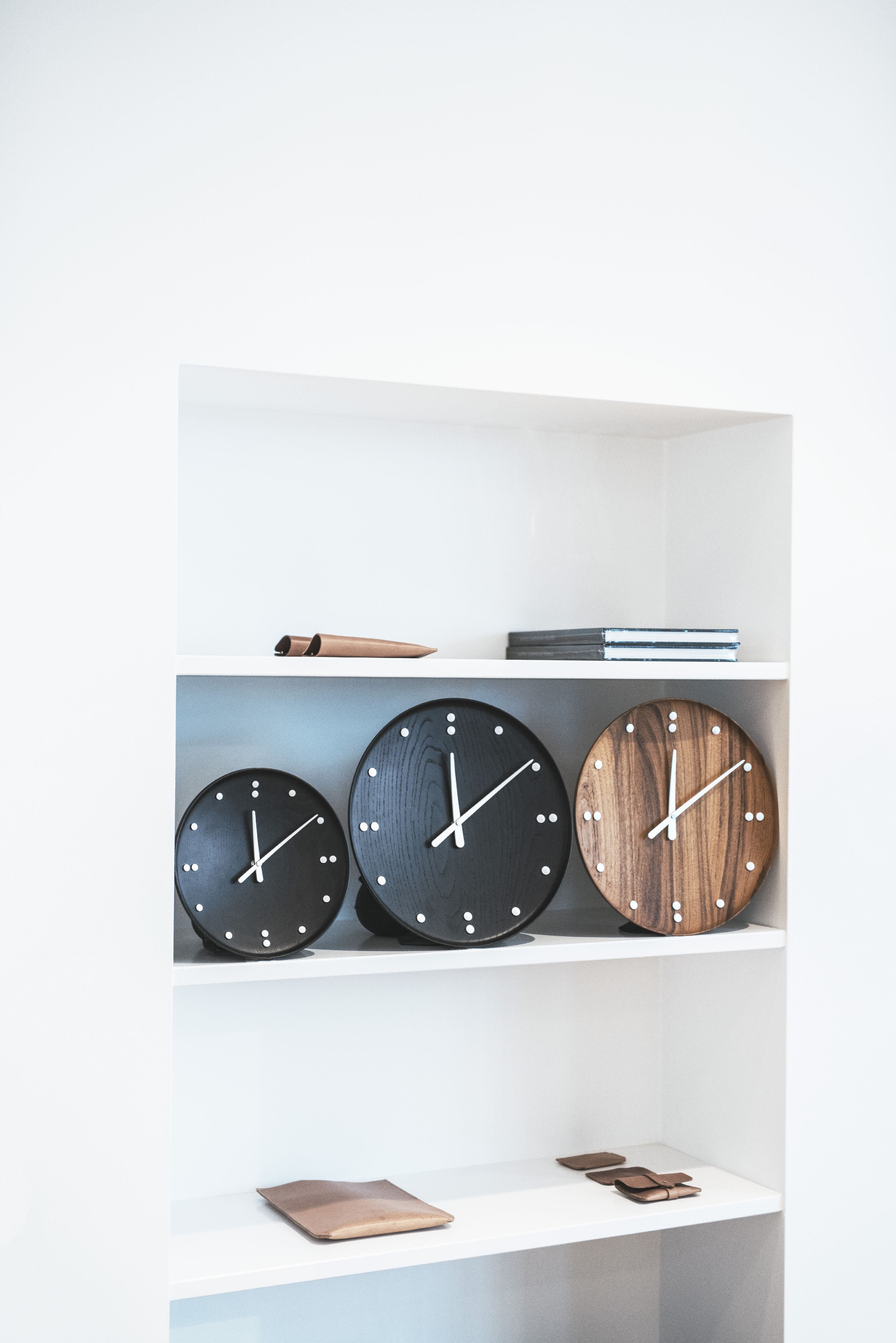 [product_category]-Architectmade Finn Juhl Wall Clock Black Ash, ø25 Cm-Architectmade-6442218637564-781-ARC-6
