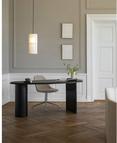 Audo Copenhagen Hashira odpružená lampa velká, bílá