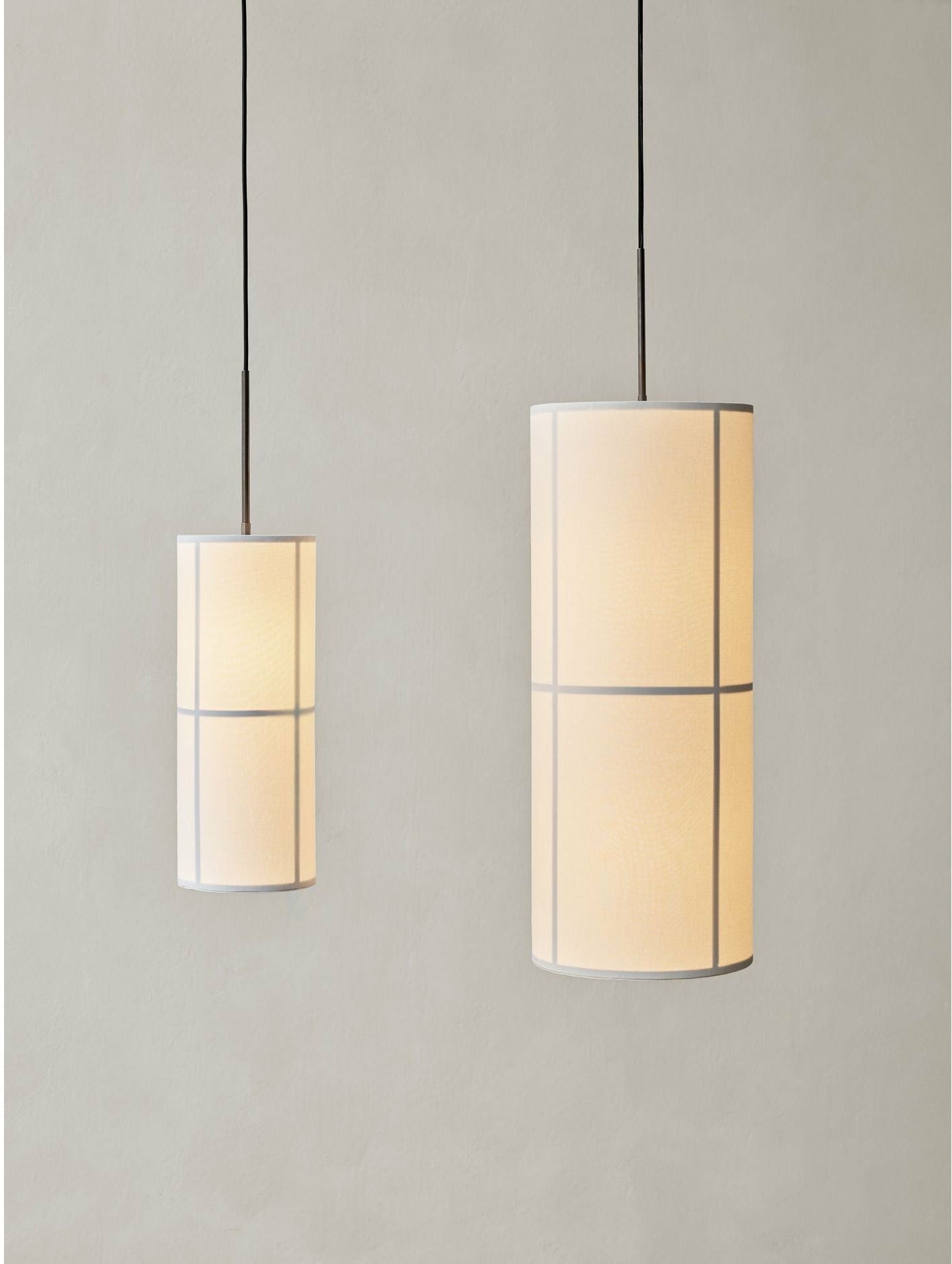 Audo Copenhagen Hashira odpružená lampa velká, bílá