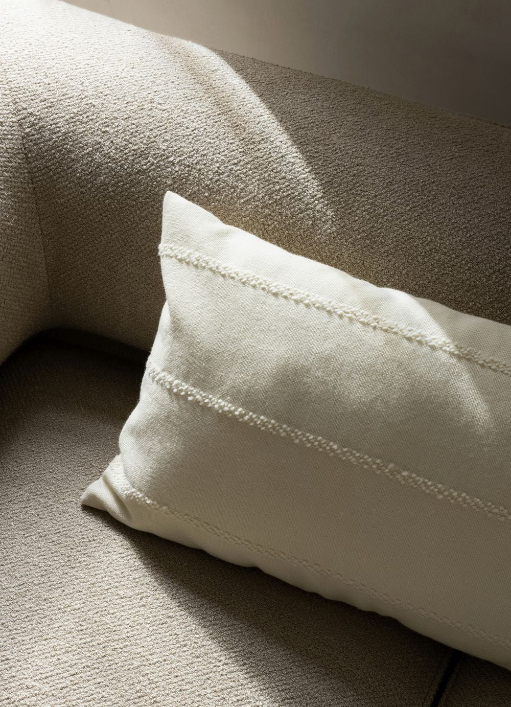 Audo Copenhagen Losaria Cushion 60x40 cm, Indigo