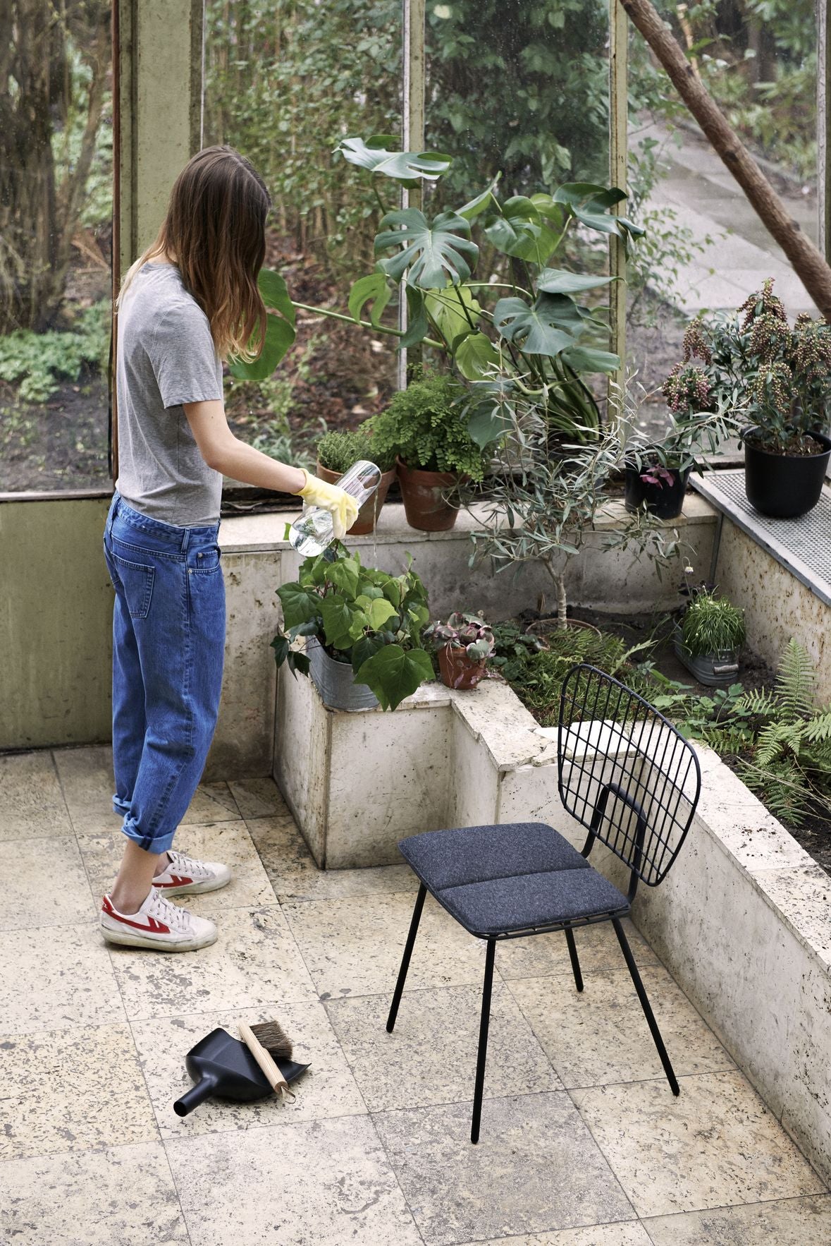 Audo Copenhagen WM String Seat Cushion Outdoor/Lounge, tmavě šedá
