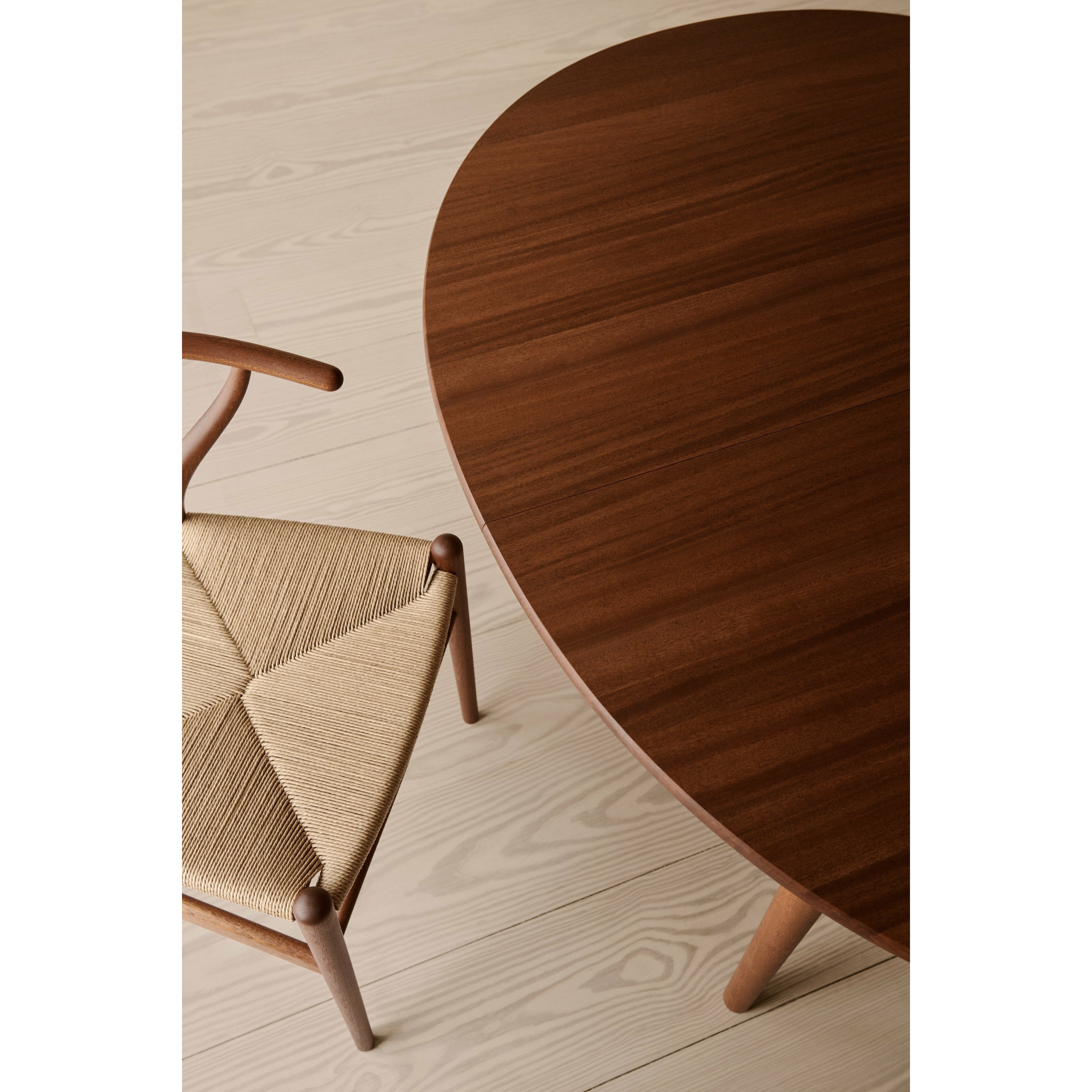 [product_category]-Carl Hansen Ch337 Dining Table 140x115 Cm, Mahogany Oiled-Carl Hansen-5715230013410-CH337-080-102-2-FSC-70-CAR-3