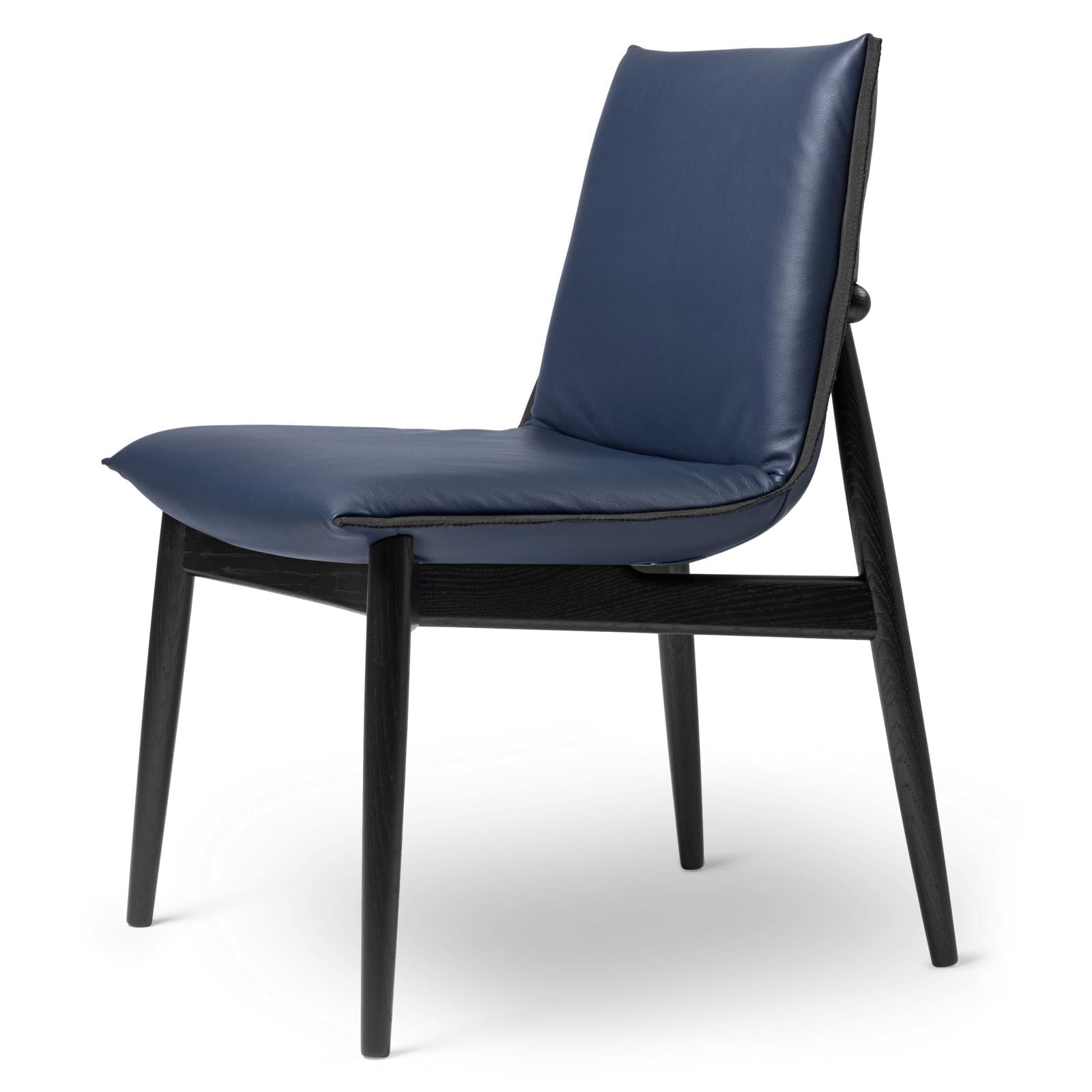 [product_category]-Carl Hansen E004 Embrace Chair, Lacquered Oak, Blue Leather-Carl Hansen-E004-blackoak-thor350-CAR-2