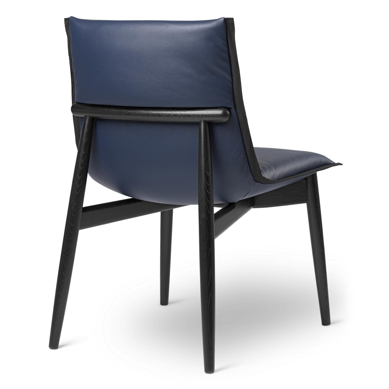 [product_category]-Carl Hansen E004 Embrace Chair, Lacquered Oak, Blue Leather-Carl Hansen-E004-blackoak-thor350-CAR-3