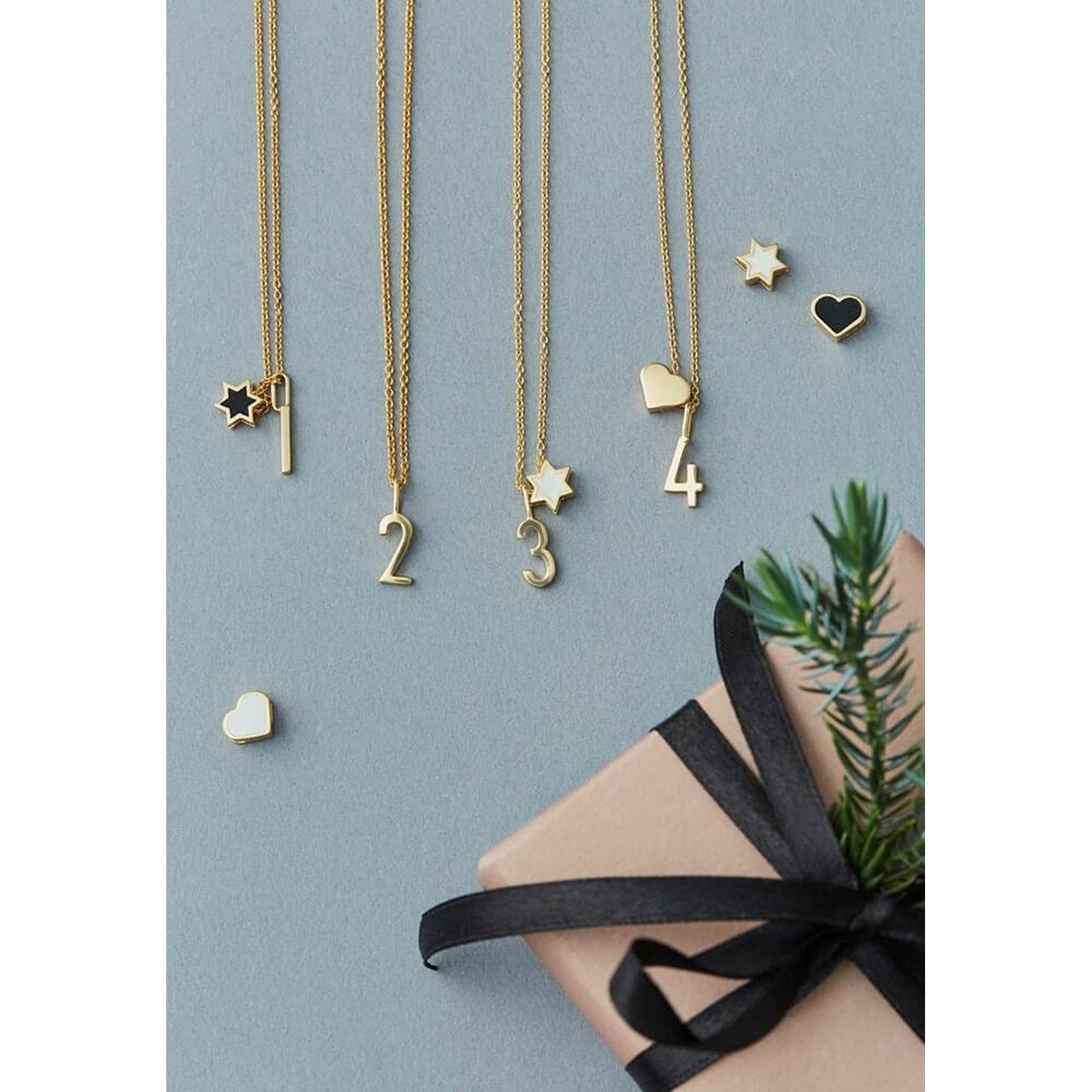 [product_category]-Design Letters Enamel Pendant Star, Black/Gold-Design Letters-5710498972127-90302002BLACK-DES-2