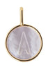 Designové písmena Pearl Letter Charm, a