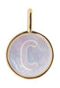 Designové písmena Pearl Letter Charm, c