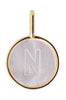 Designové písmena Pearl Letter Charm, n