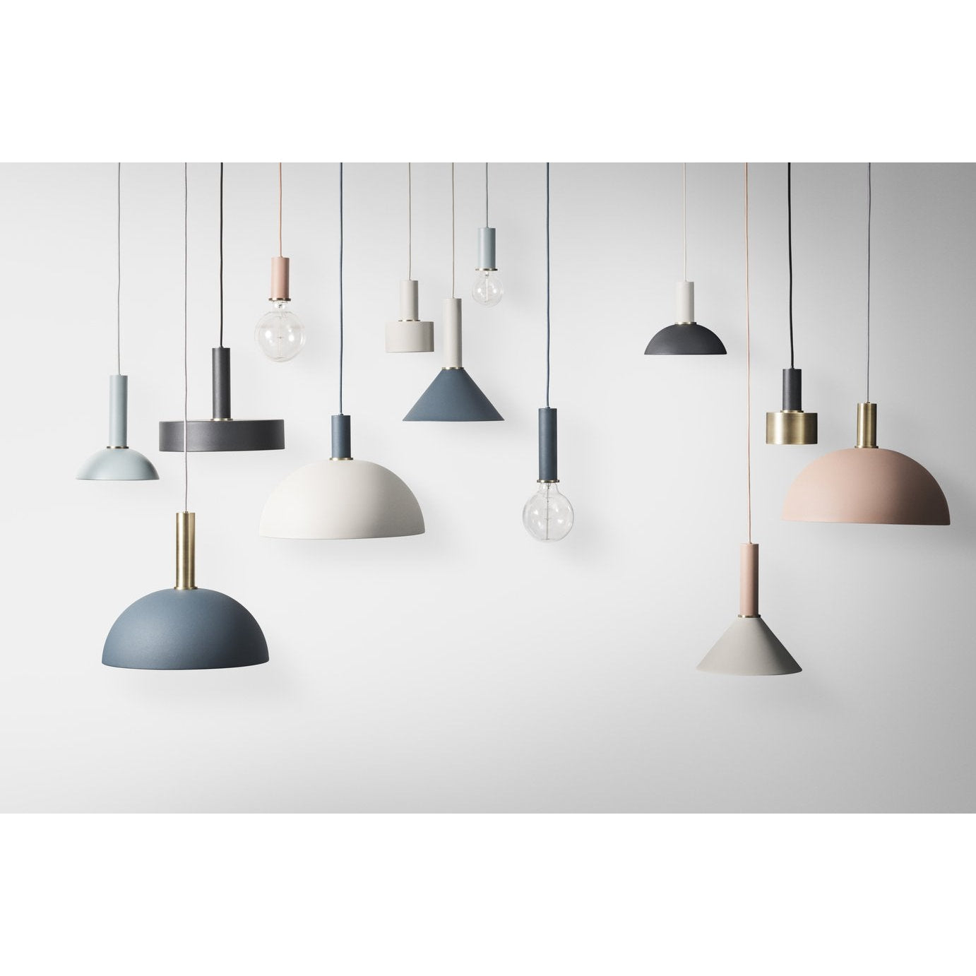 Ferm Living Hoop Shade, černá mosaz