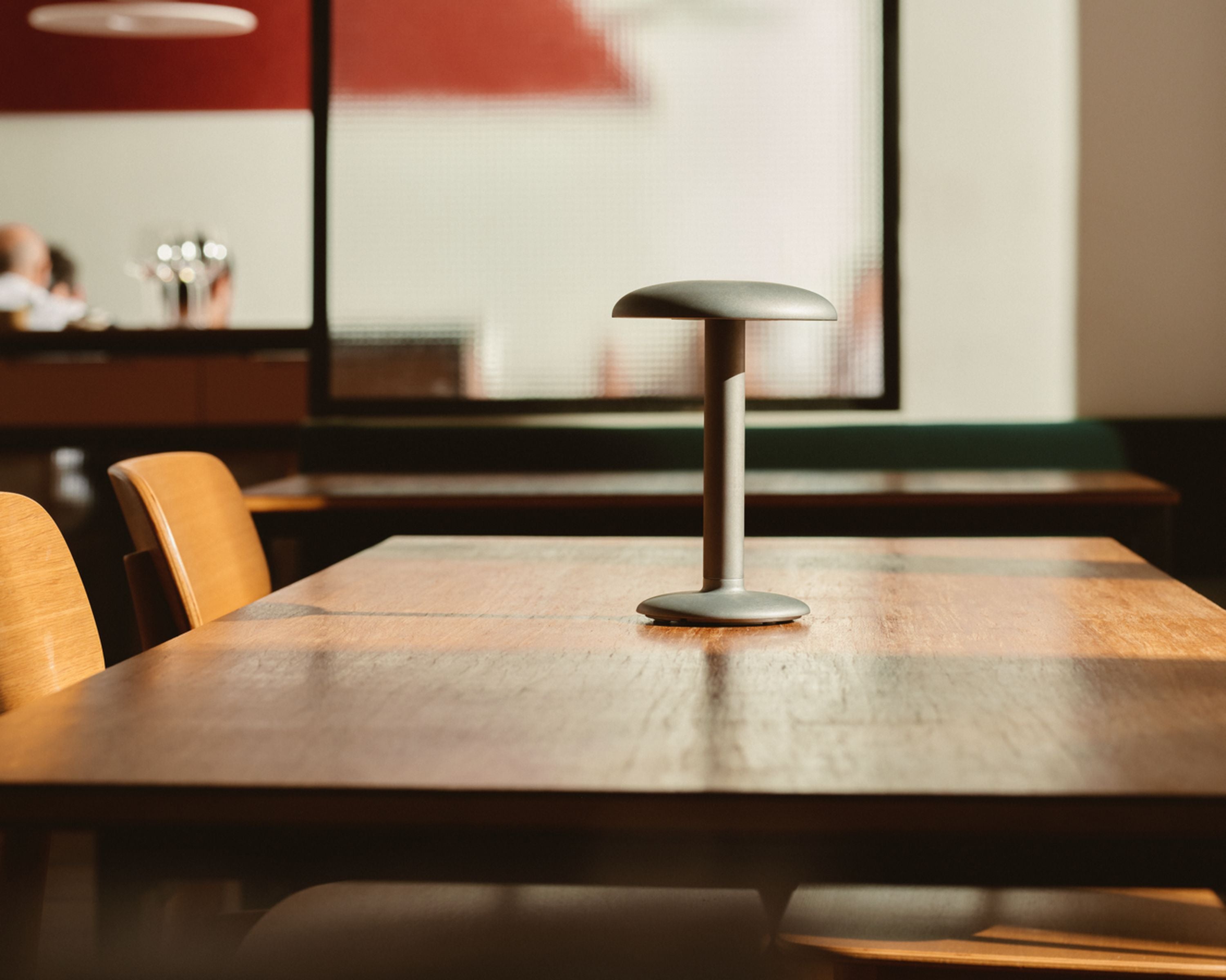 [product_category]-Flos Gustave Table Lamp 2700 K, Raw Aluminium-Flos-8424229002478-09.8405.VL-FLO-3