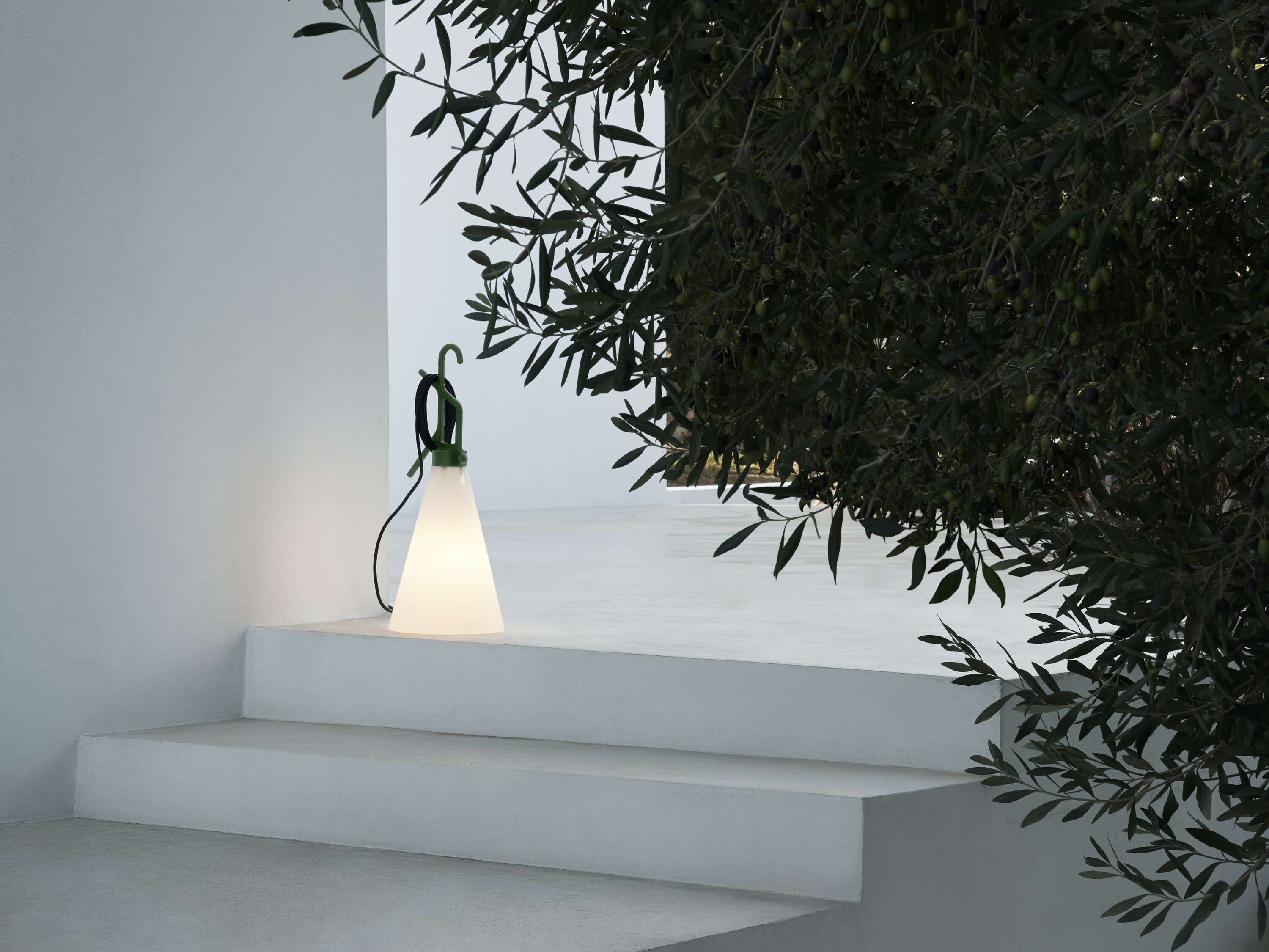 [product_category]-Flos Mayday Outdoor Allzweckleuchte, Leaf Green-Flos-8059607611074-F038AACA0ZZ-FLO-2