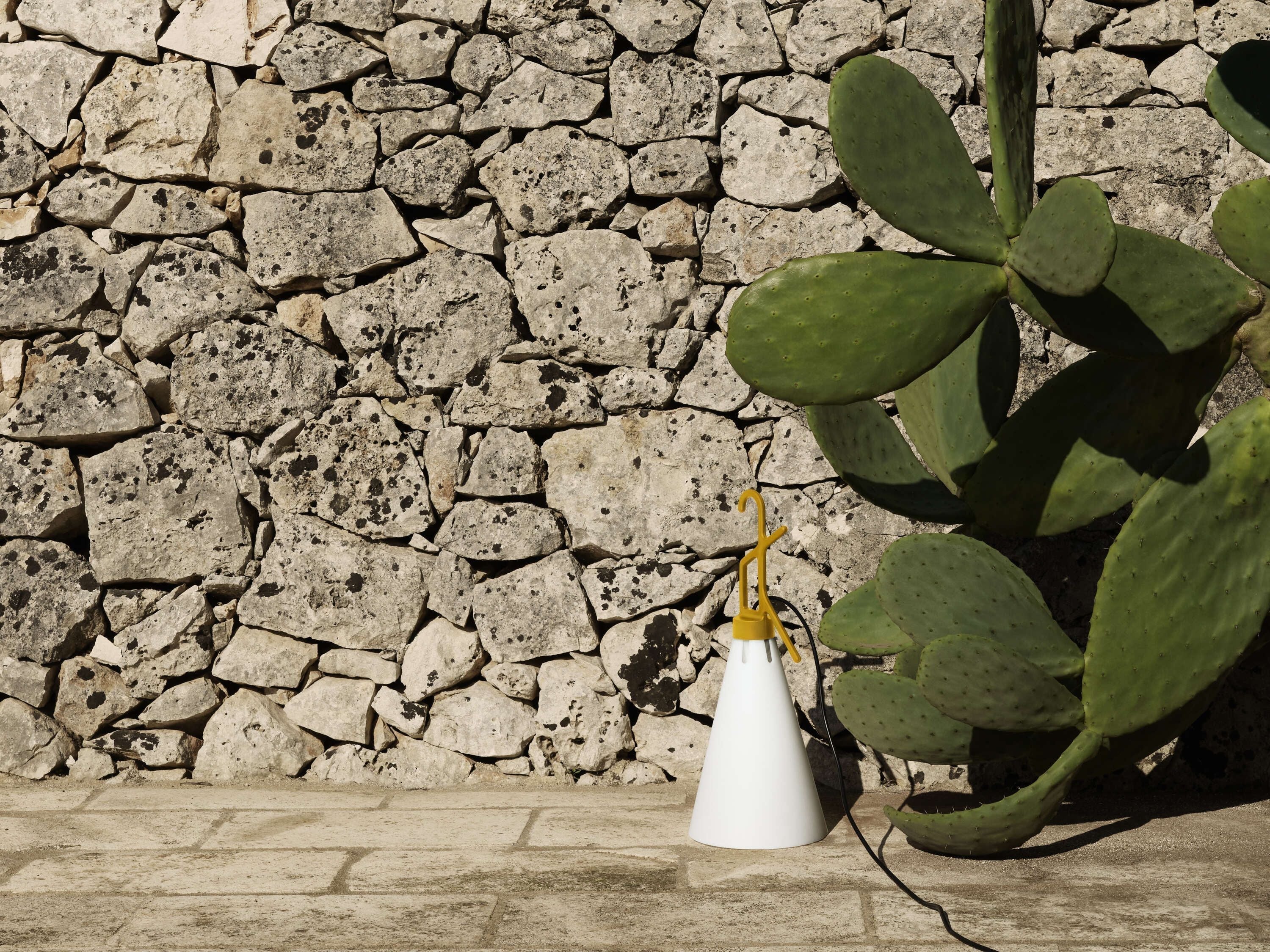 [product_category]-Flos Mayday Outdoor Allzweckleuchte, Mustard Yellow-Flos-8059607611067-F038AABA0ZZ-FLO-2