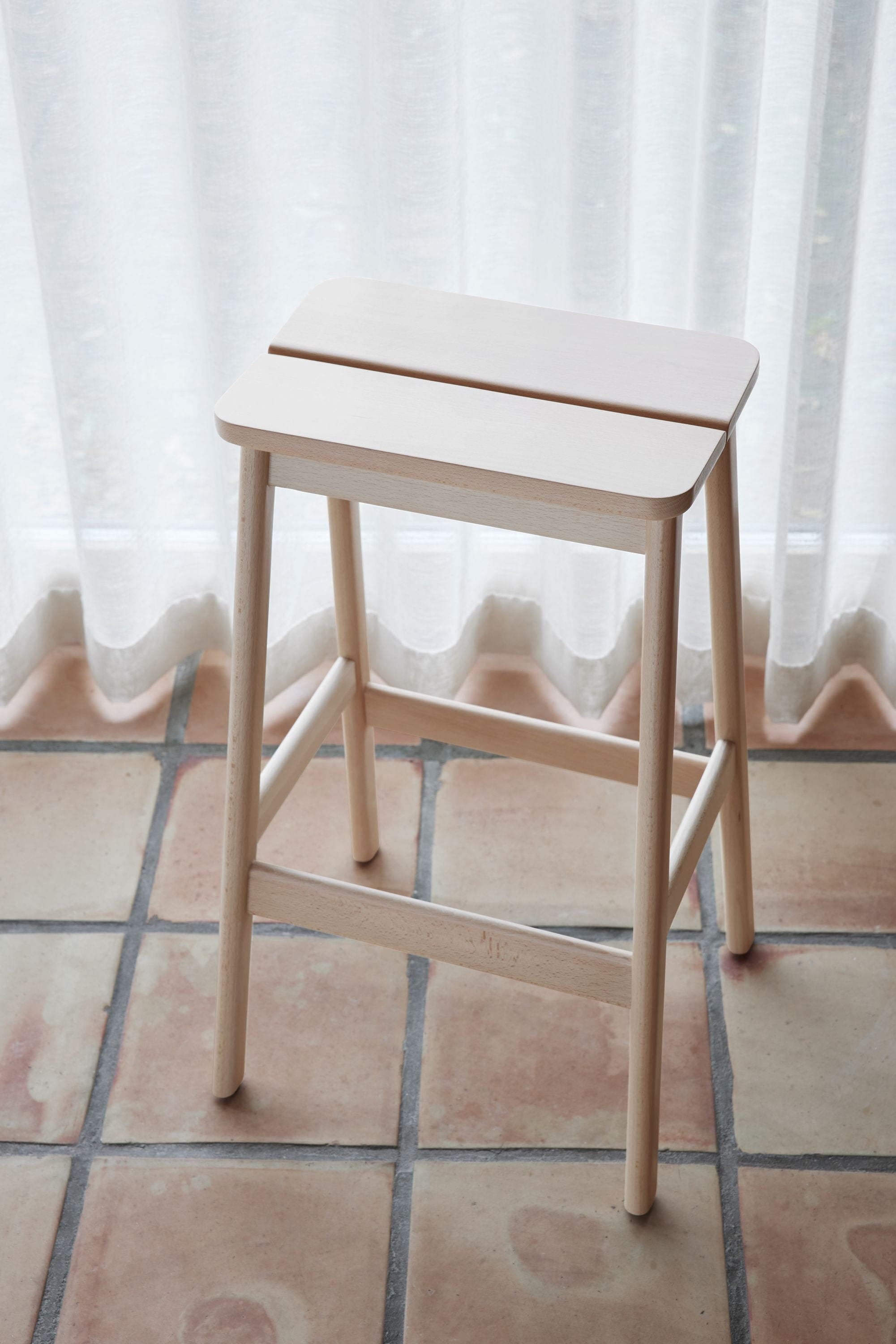 [product_category]-Form & Refine Angle Standard Bar Stool 65 Cm. Beech-Form&Refine-5714942052007-5200-FOR-6