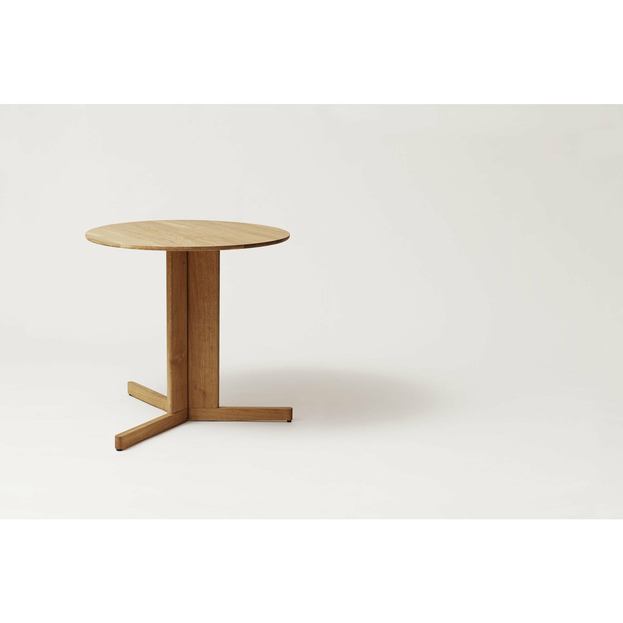 [product_category]-Form & Refine Trefoil Table ø75 Cm. Oak-Form&Refine-5714942012506-1250-FOR-3