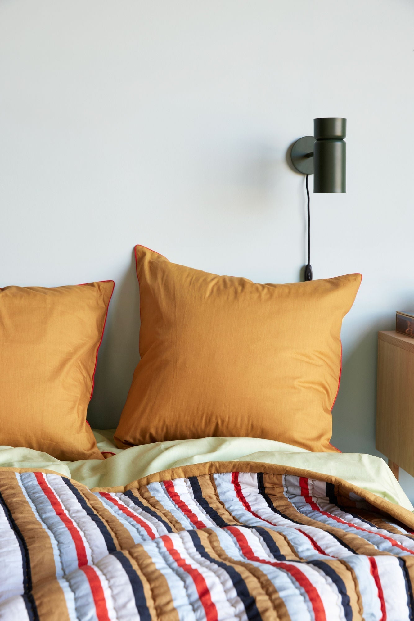 [product_category]-Hübsch Aki Bed Linen 80/220 Orange/Green-Hübsch-5712772114766-061404-HUB-7