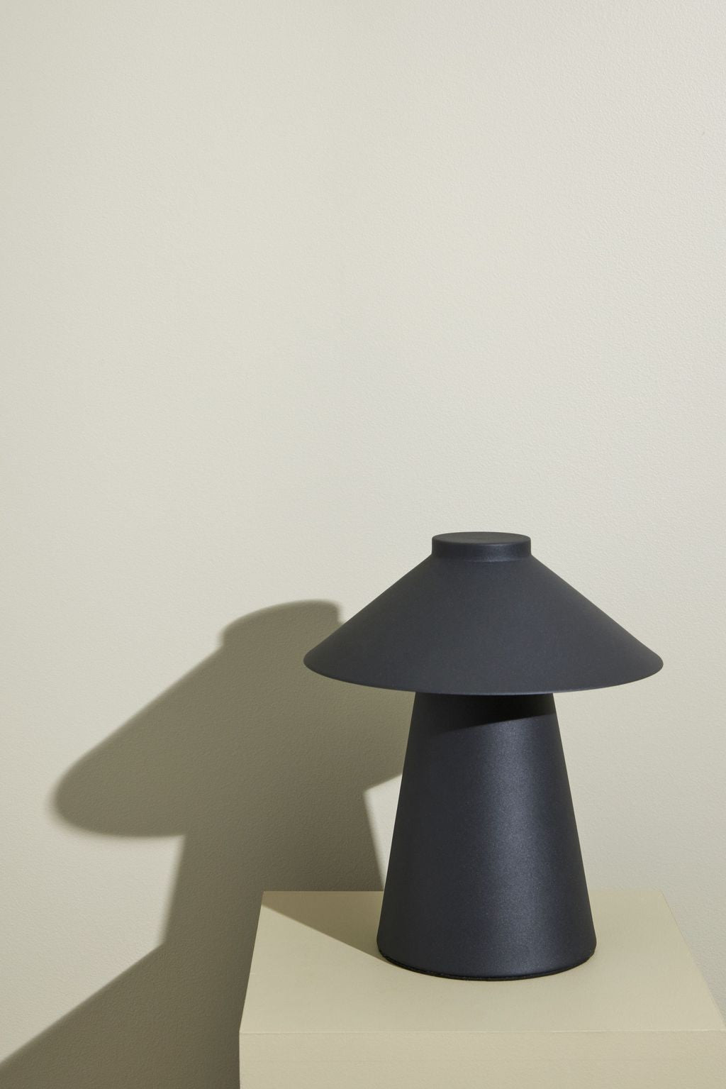 [product_category]-Hübsch Chipper Table Lamp, Black-Hübsch-5712772126479-961614-HUB-2