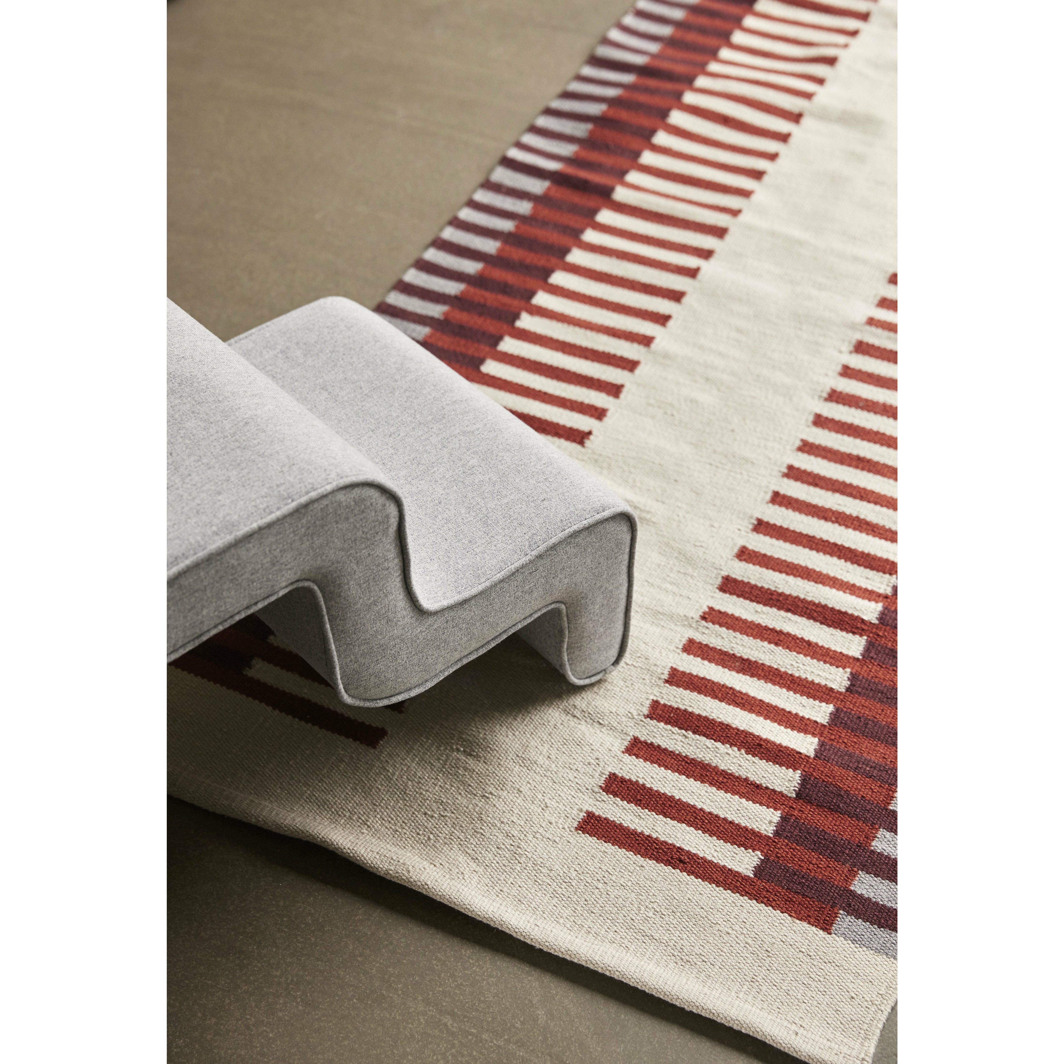 [product_category]-Hübsch Wave Pouf Polyester Grey-Hübsch-5712772115336-101410-HUB-2