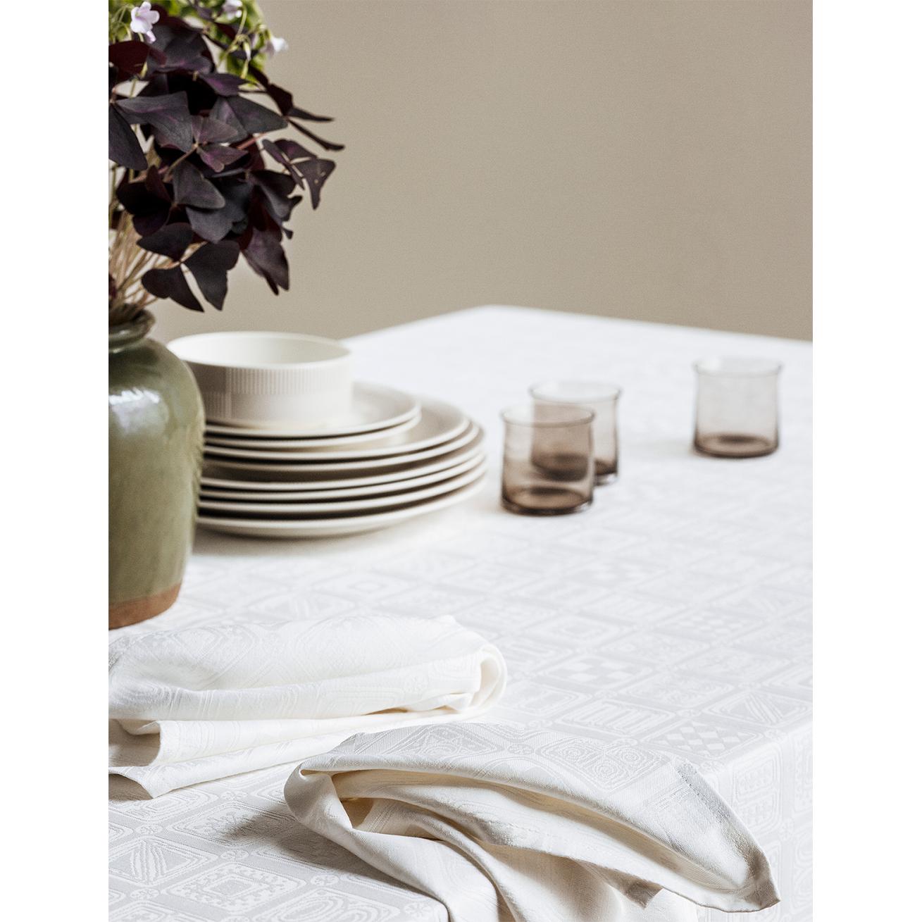 [product_category]-Juna Basic Placemat Plum, 43x30 Cm-Juna-5713397070796-607079-JUN-2