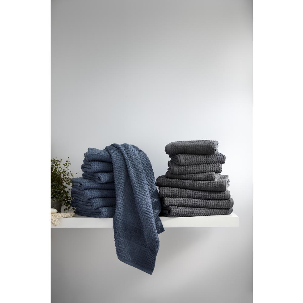 [product_category]-Juna Check Towel Dark Grey, 70x140 Cm-Juna-5713397150580-615058-JUN-2