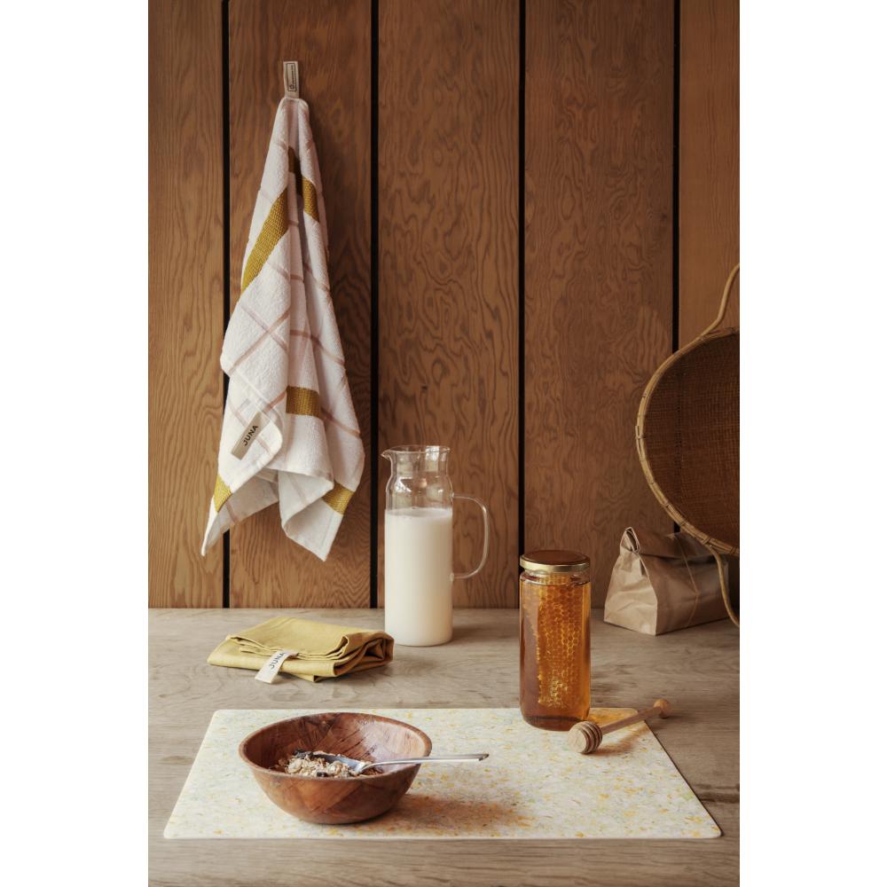 Juna Field Placemat Yellow, 43x30 cm