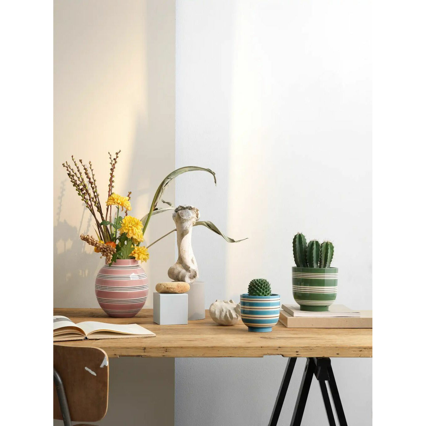 [product_category]-Kähler Omaggio Nuovo Vase, Pigeons Pink-Kähler-5703779185514-690163-KAE-5