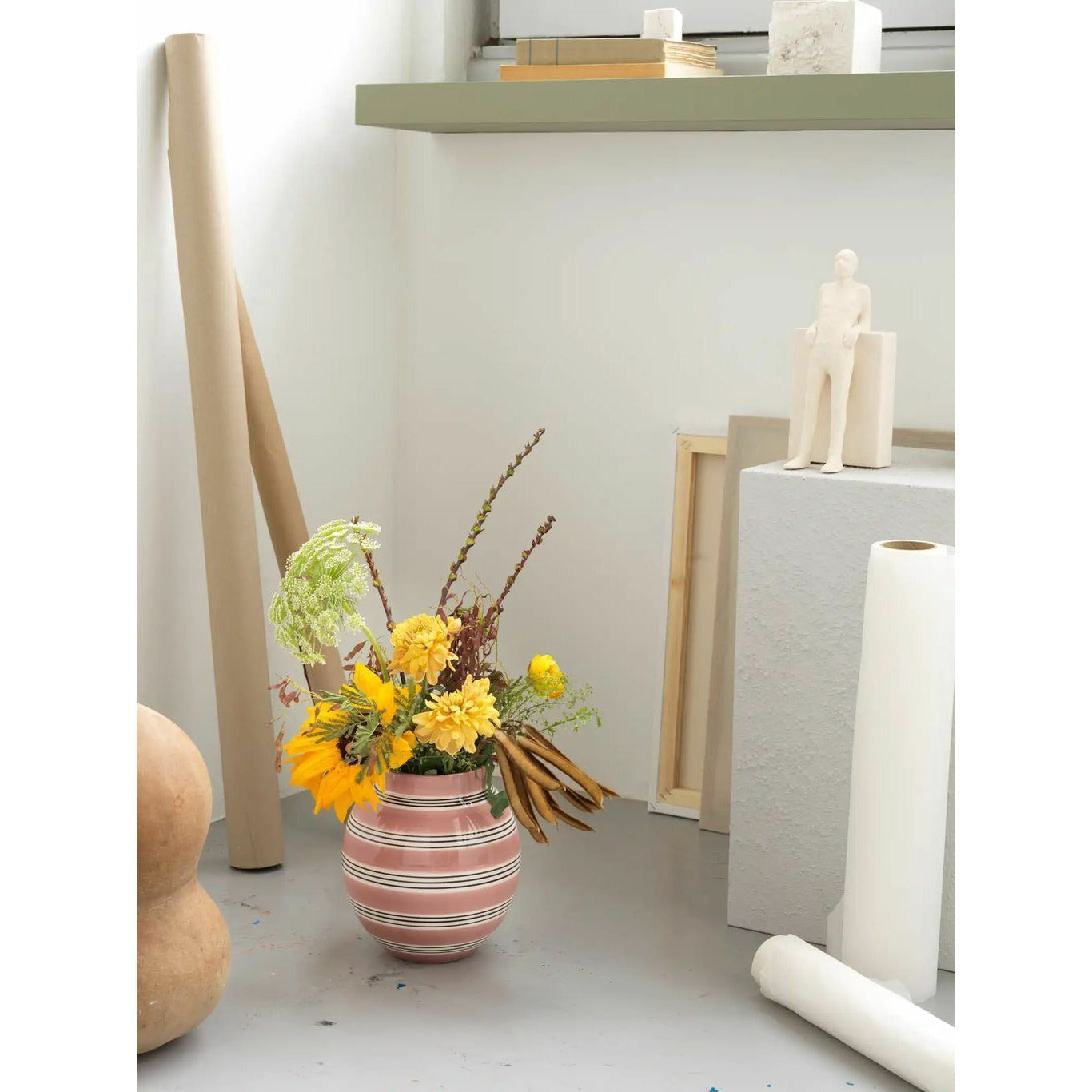 [product_category]-Kähler Omaggio Nuovo Vase, Pigeons Pink-Kähler-5703779185514-690163-KAE-8