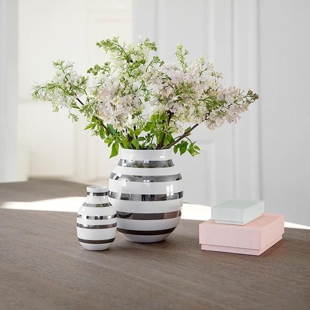 [product_category]-Kähler Omaggio Vase Silver, Medium-Kähler-5703779152127-691791-KAE-2