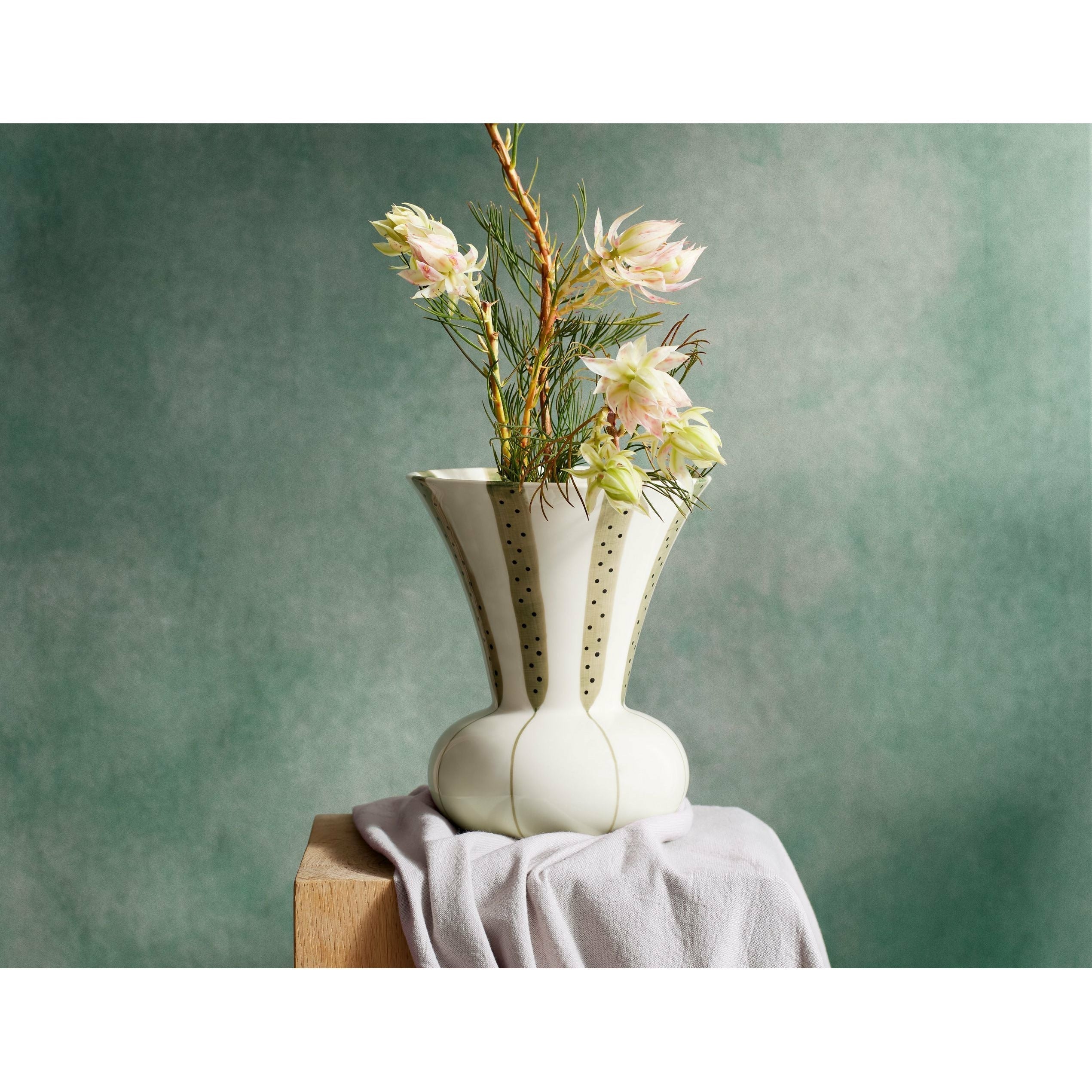 [product_category]-Kähler Signature Vase 20 Cm, Green-Kähler-5703779185613-690480-KAH-5