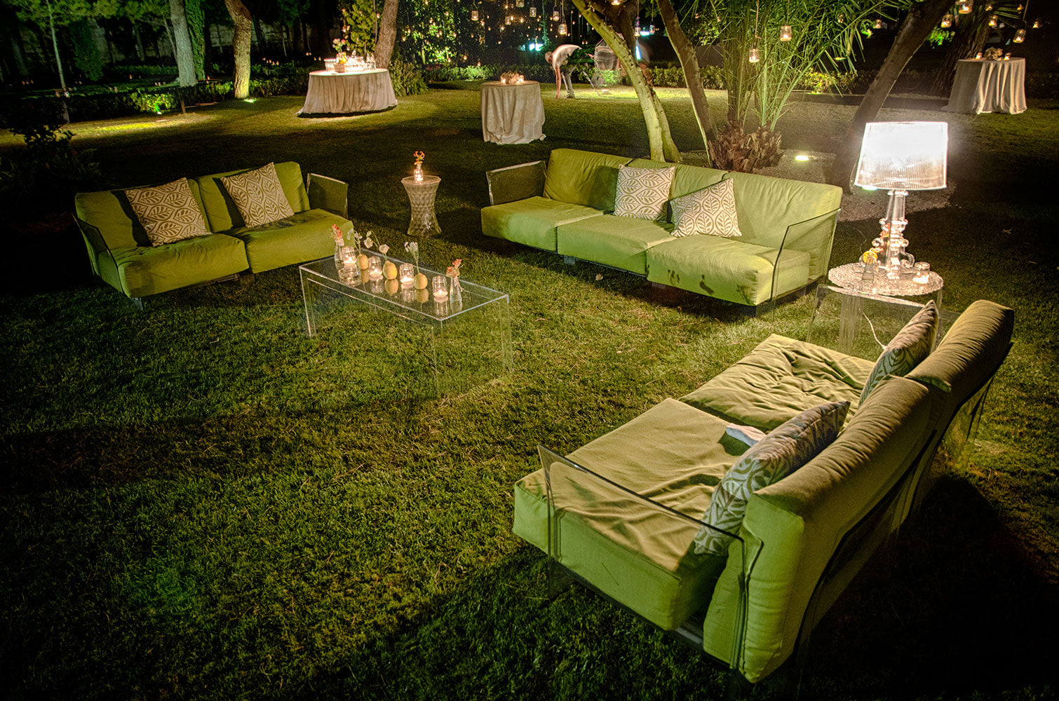 [product_category]-Kartell Pop Outdoor 2 Seater Sofa Ikon, White-Kartell-8058967077605-0704230-KAR-5