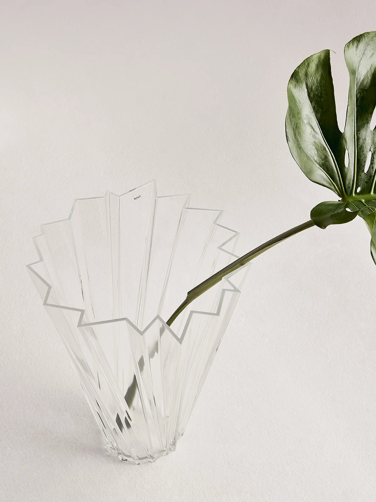 [product_category]-Kartell Shanghai Vase, Glossy White-Kartell-8058967173253-01229E5-KAR-5