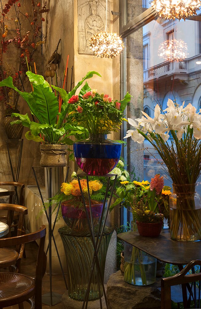 [product_category]-Kartell Shibuya Vase, Grey/Fume/Blue-Kartell-8058967186000-0122144-KAR-6