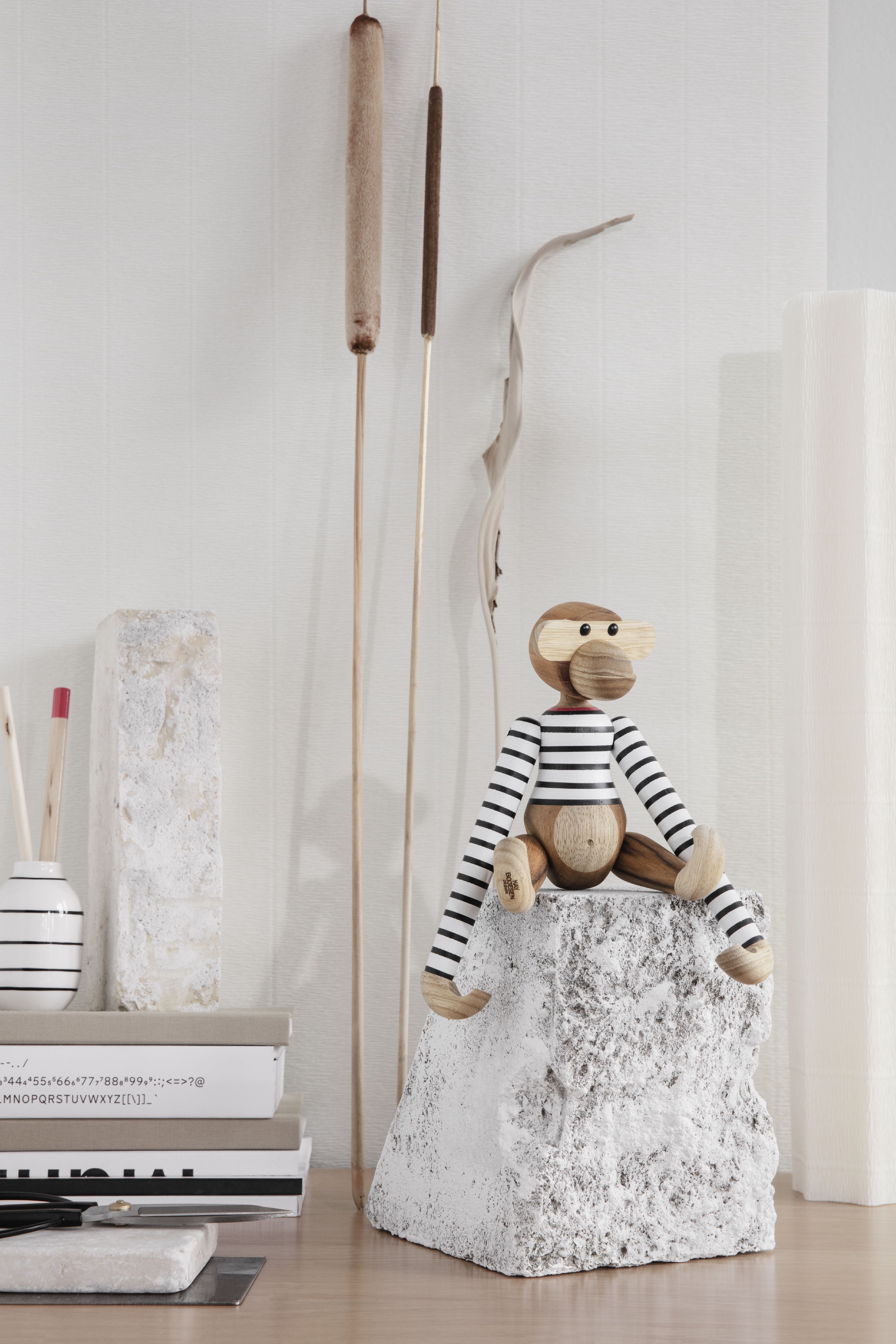 [product_category]-Kay Bojesen Monkey X Nørgaard Paa Strøget Small, White/Black-Kay Bojesen-5709513393351-39335-KAY-15