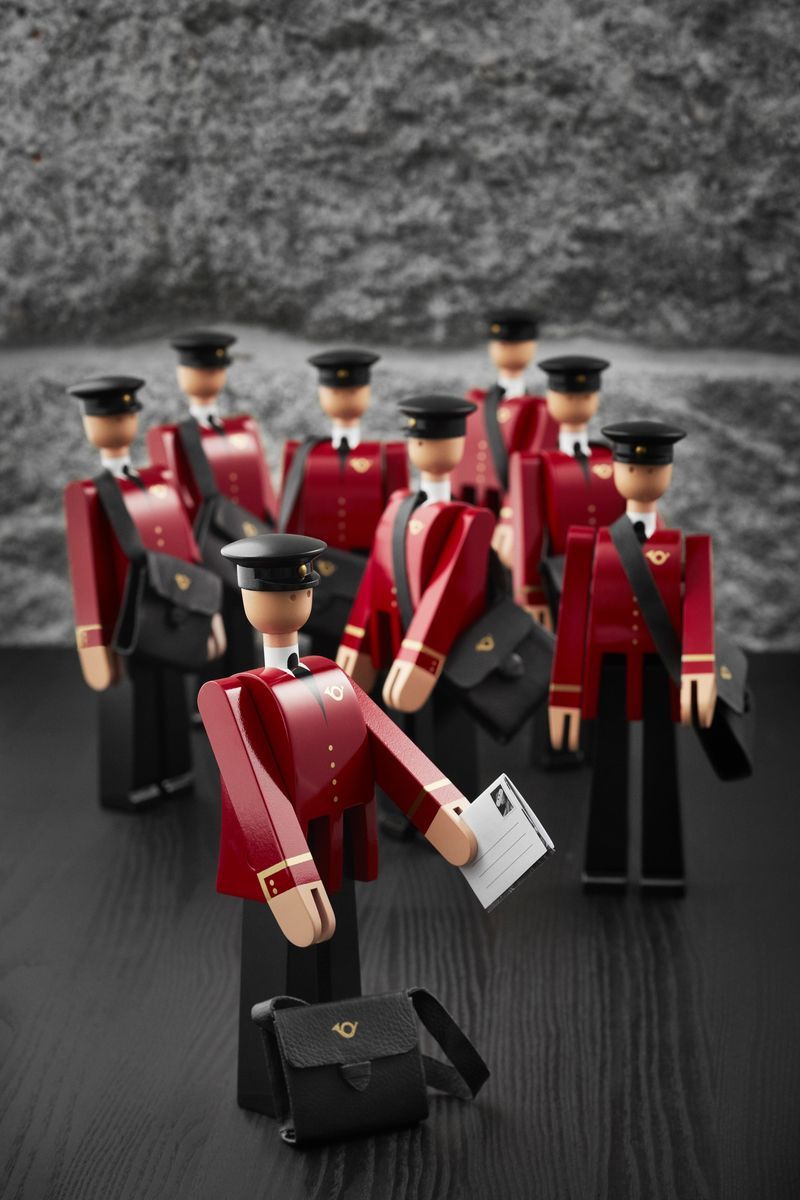 [product_category]-Kay Bojesen Postman H20 Cm Black/Red-Kay Bojesen-5709513392149-39214-KAY-6