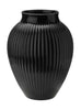 Knabstrup Keramik váza s drážkami h 27 cm, černá