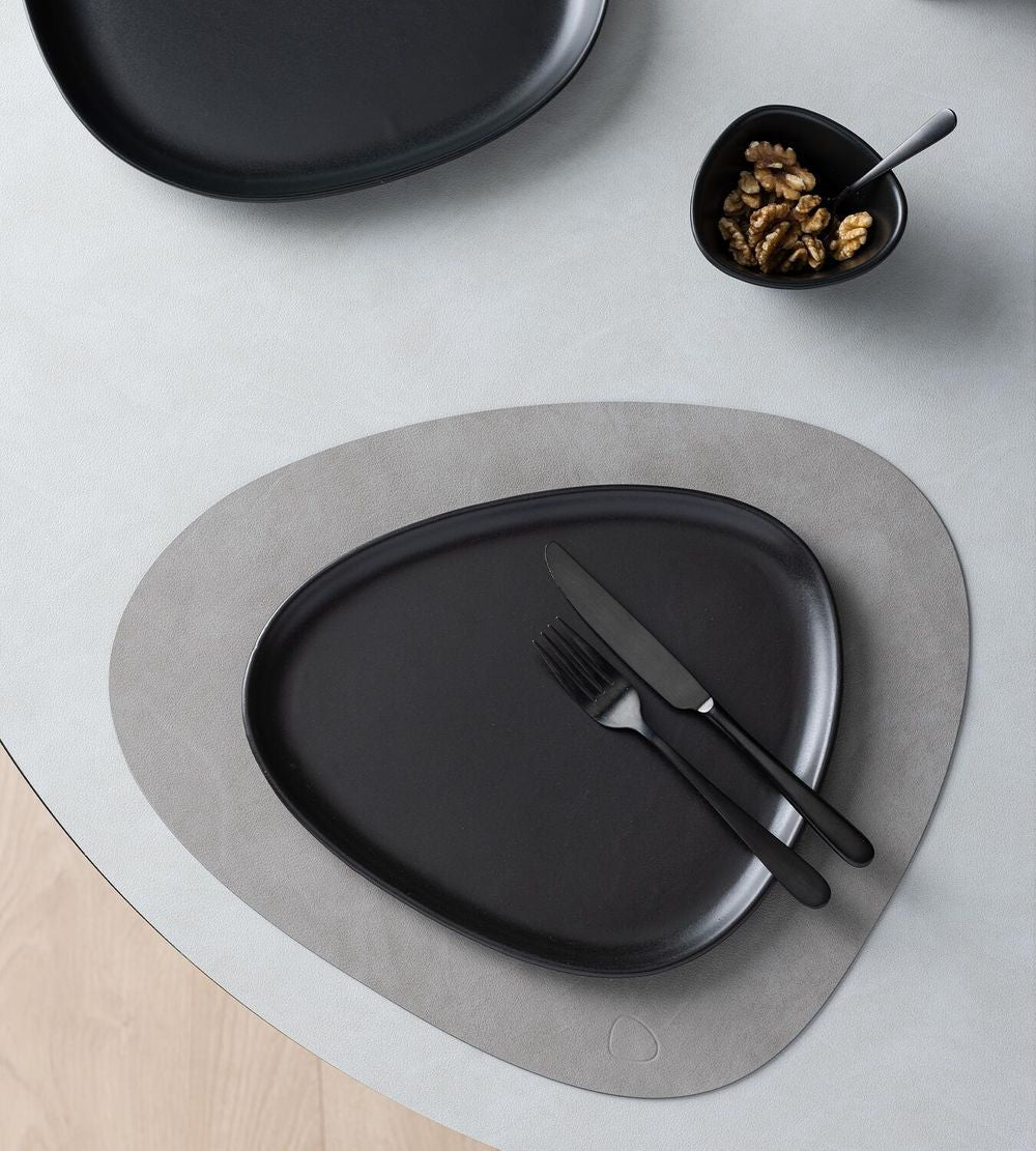 [product_category]-Lind Dna Curve Earthenware Plate, Black-Lind DNA-5711905520870-990162-LIN-7